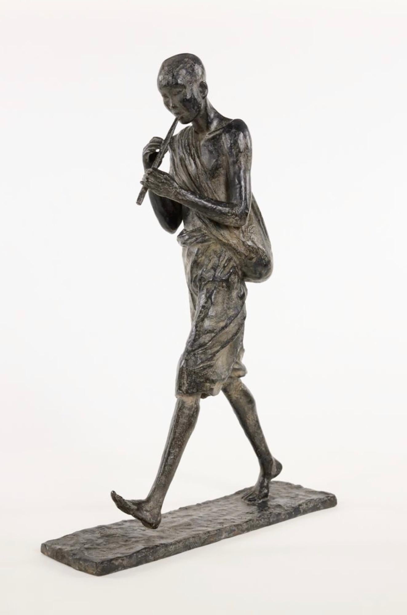 Joven Flautista de Marine de Soos - Escultura de bronce, figurativa, humana, niño en venta 3