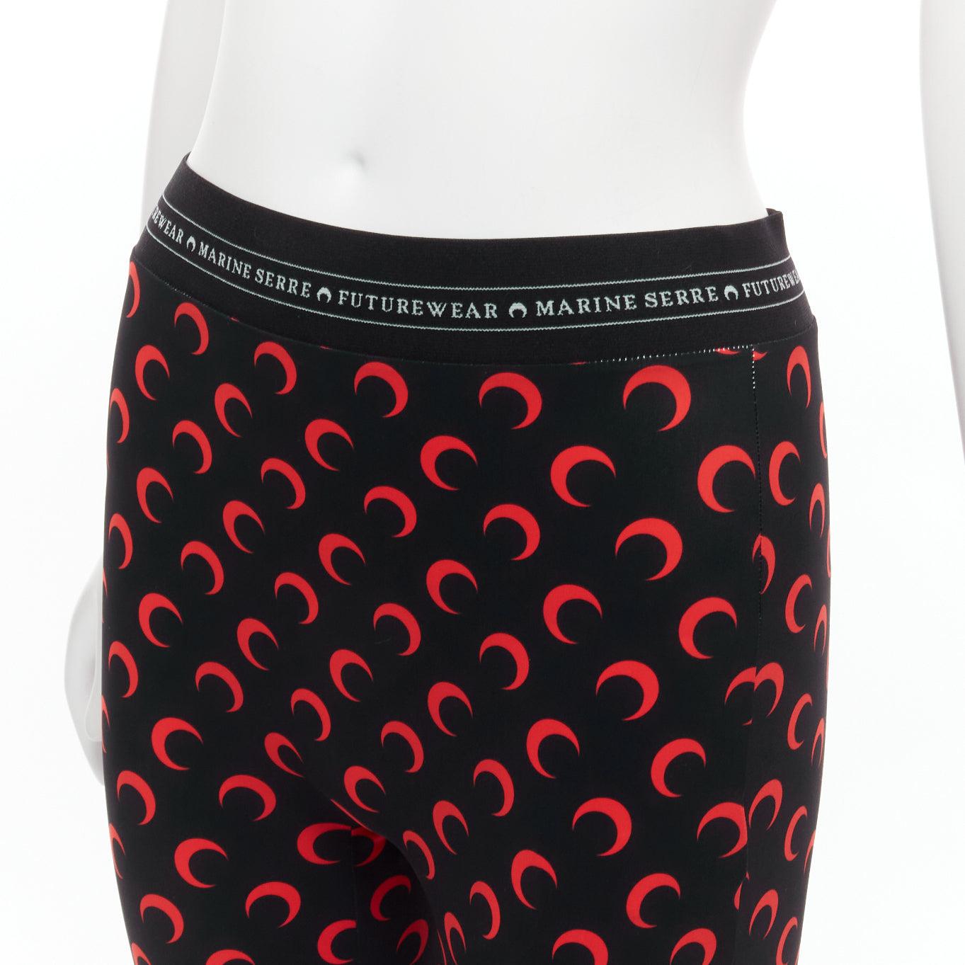 MARINE SERRE Whiteline Fuseaux Crescent Moon black red logo waist tights L
Reference: BSHW/A00043
Brand: Marine Serre
Collection: SS 2019
Material: Polyamide, Blend
Color: Black, Red
Pattern: Abstract
Closure: Elasticated
Made in: