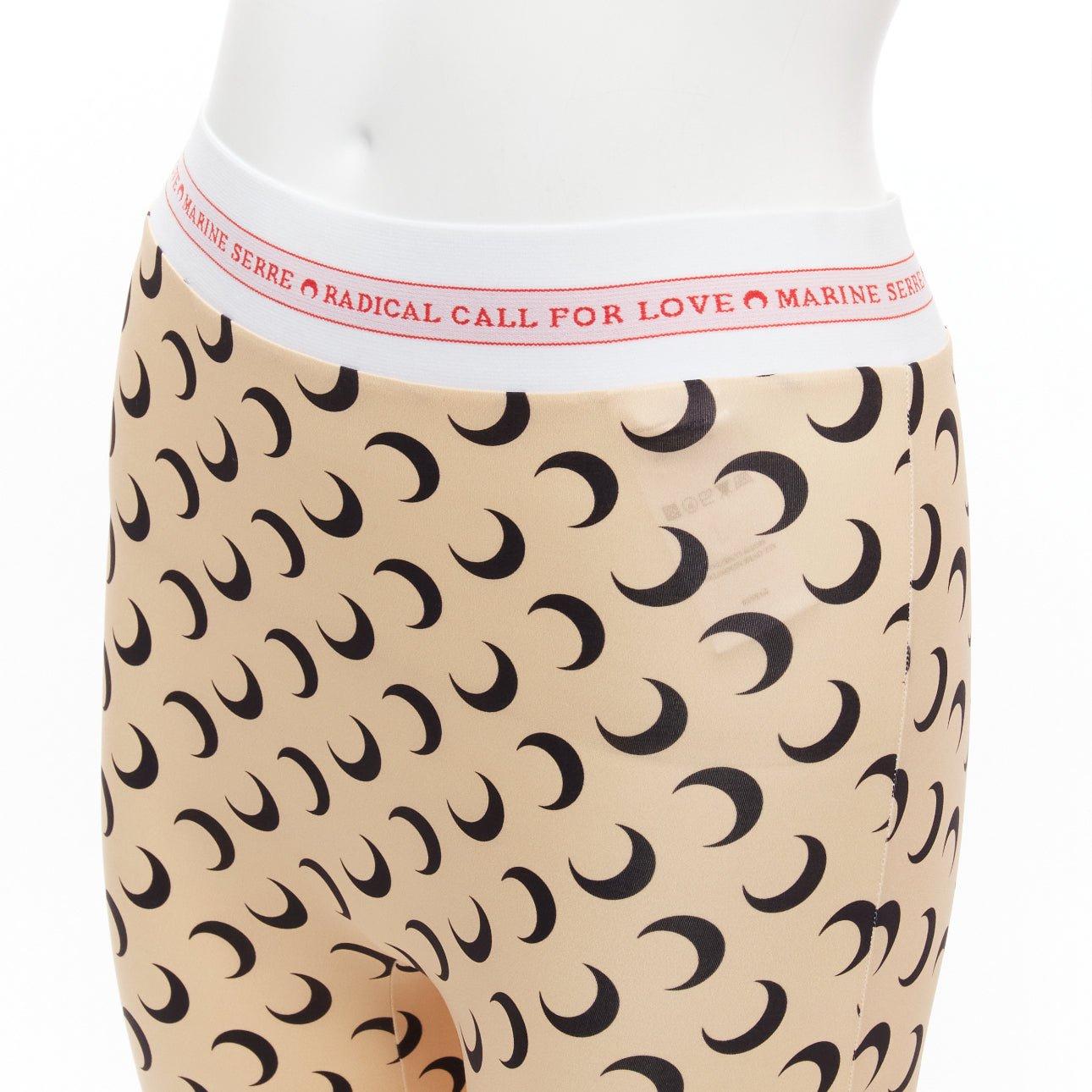 MARINE SERRE Whiteline Fuseaux Crescent Moon medias de cintura con logotipo negro L
Referencia: BSHW/A00044
Marca: Marine Serre
Colección: SS 2019
Material: Poliamida, Mezcla
Color: Nude, Negro
Patrón: Abstracto
Cierre: Elástico
Fabricado en