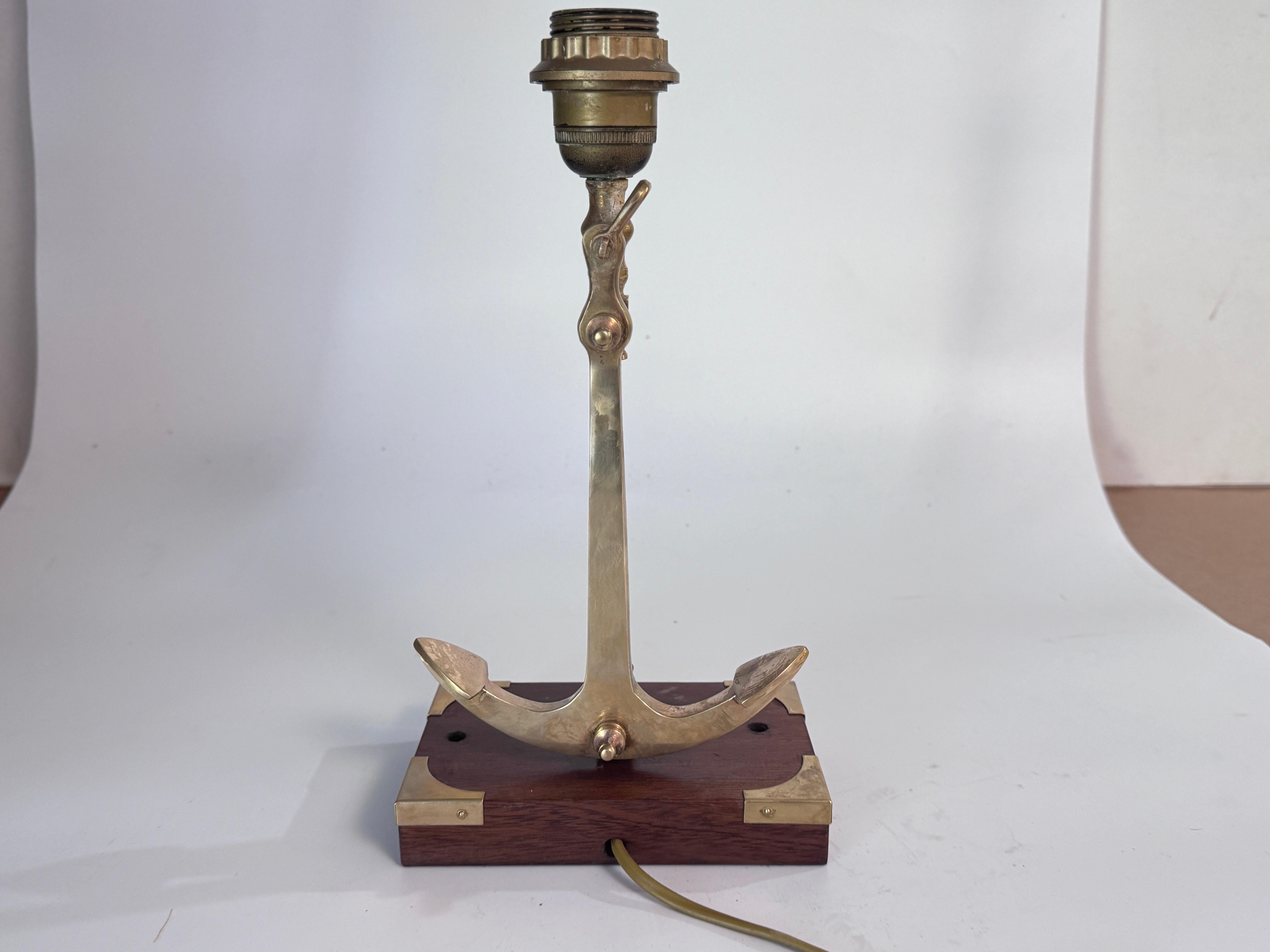 Marine Table lamp with an anchor in Gold-Colored Brass circa 1960 France For Sale 2