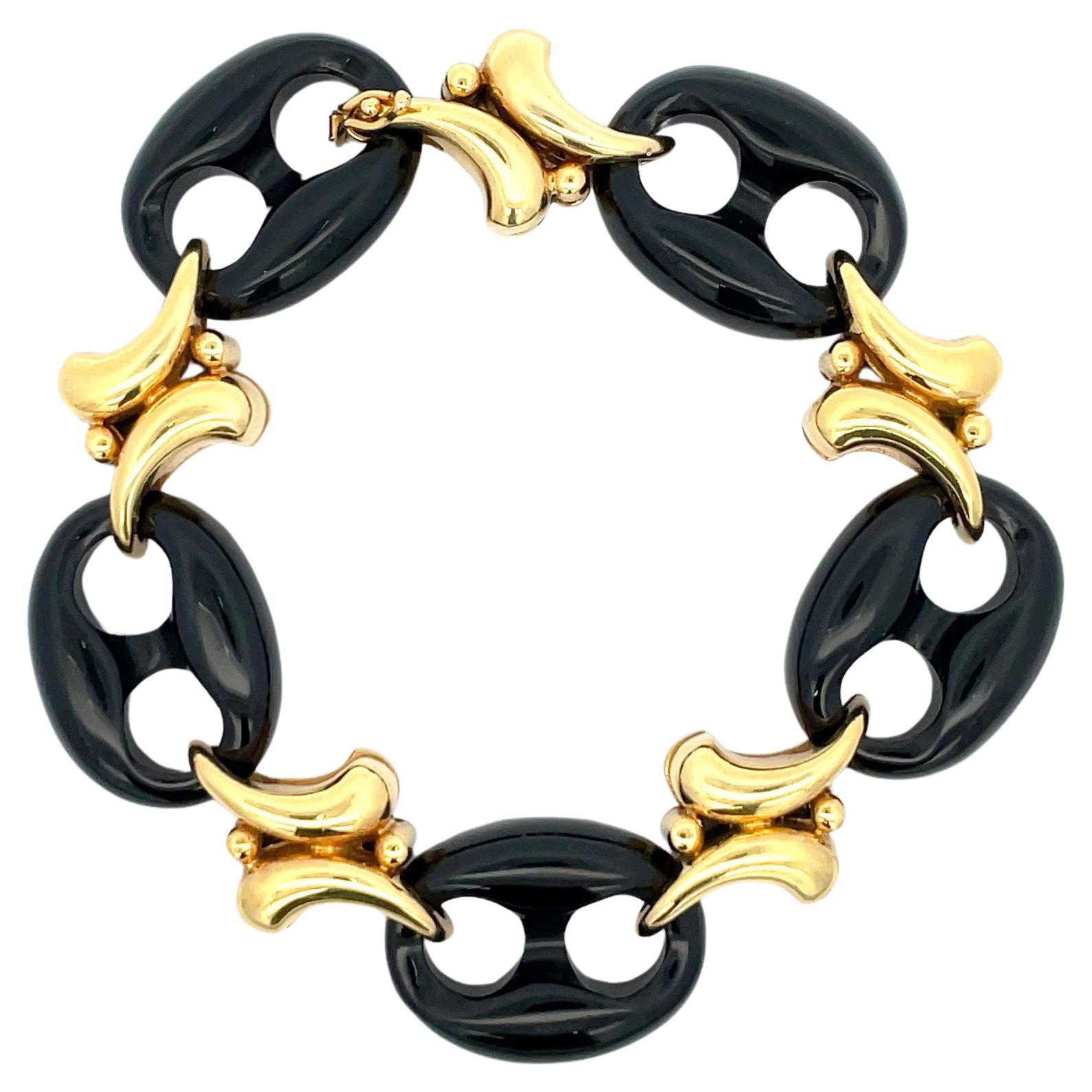 Mariner Black Onyx Gold Link Bracelet 50.6 Grams 14 Karat Yellow Gold For Sale