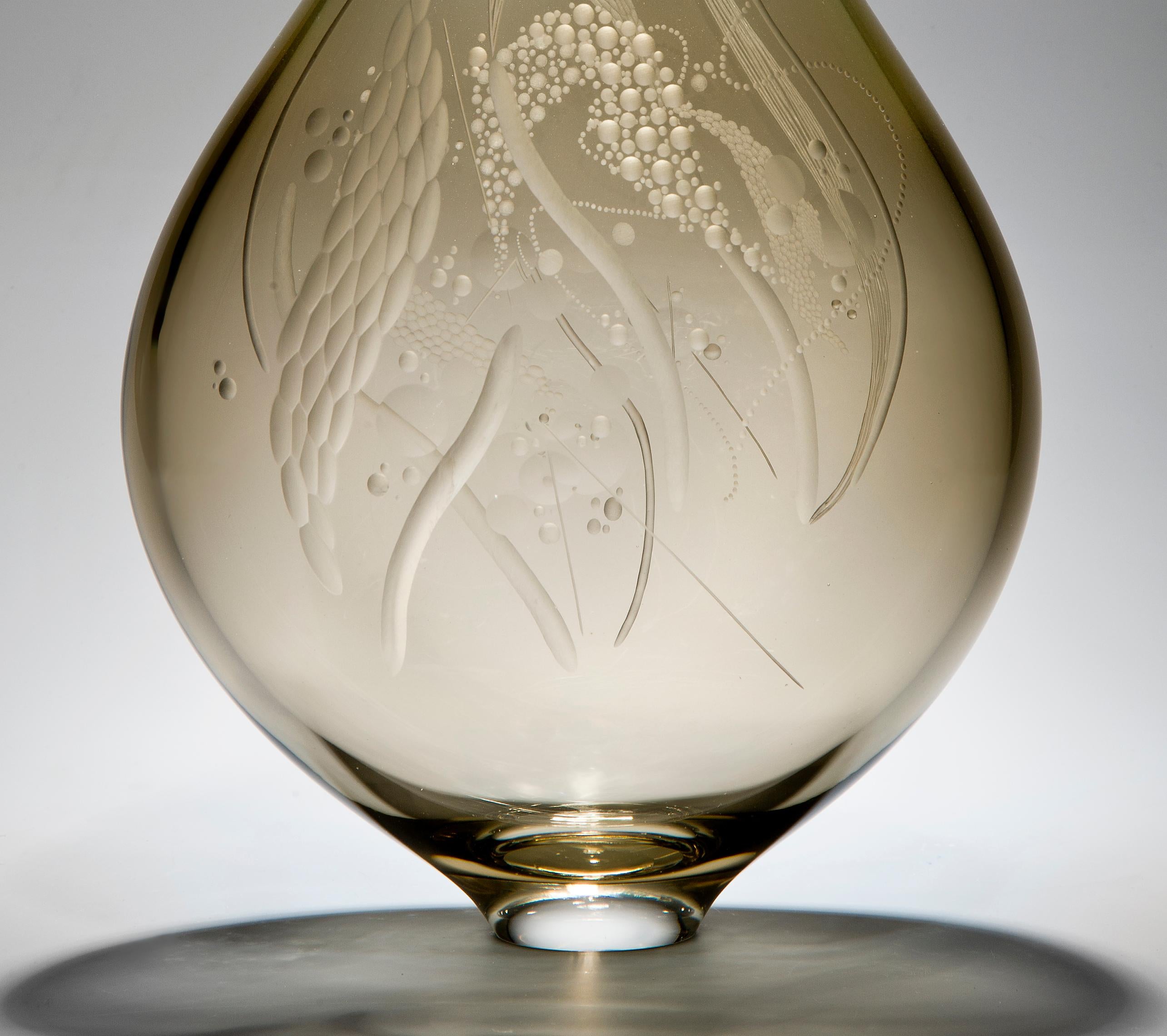 British Mariniere Vase, a unique bronze engraved glass sculpture by Heather Gillespie