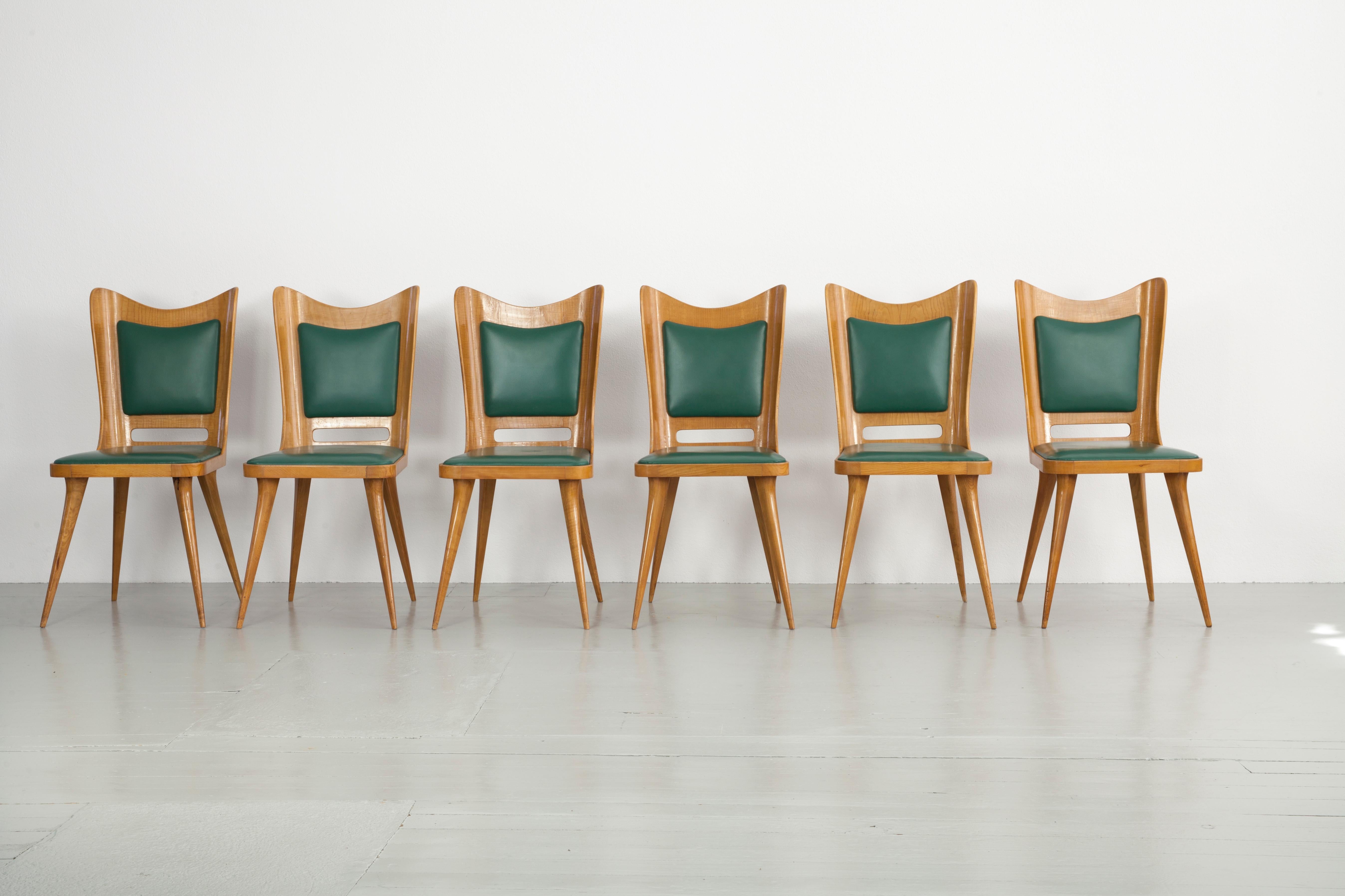 Set of Six Italian Wooden Dining Chairs with Green Upholstery, 1950 For Sale 3