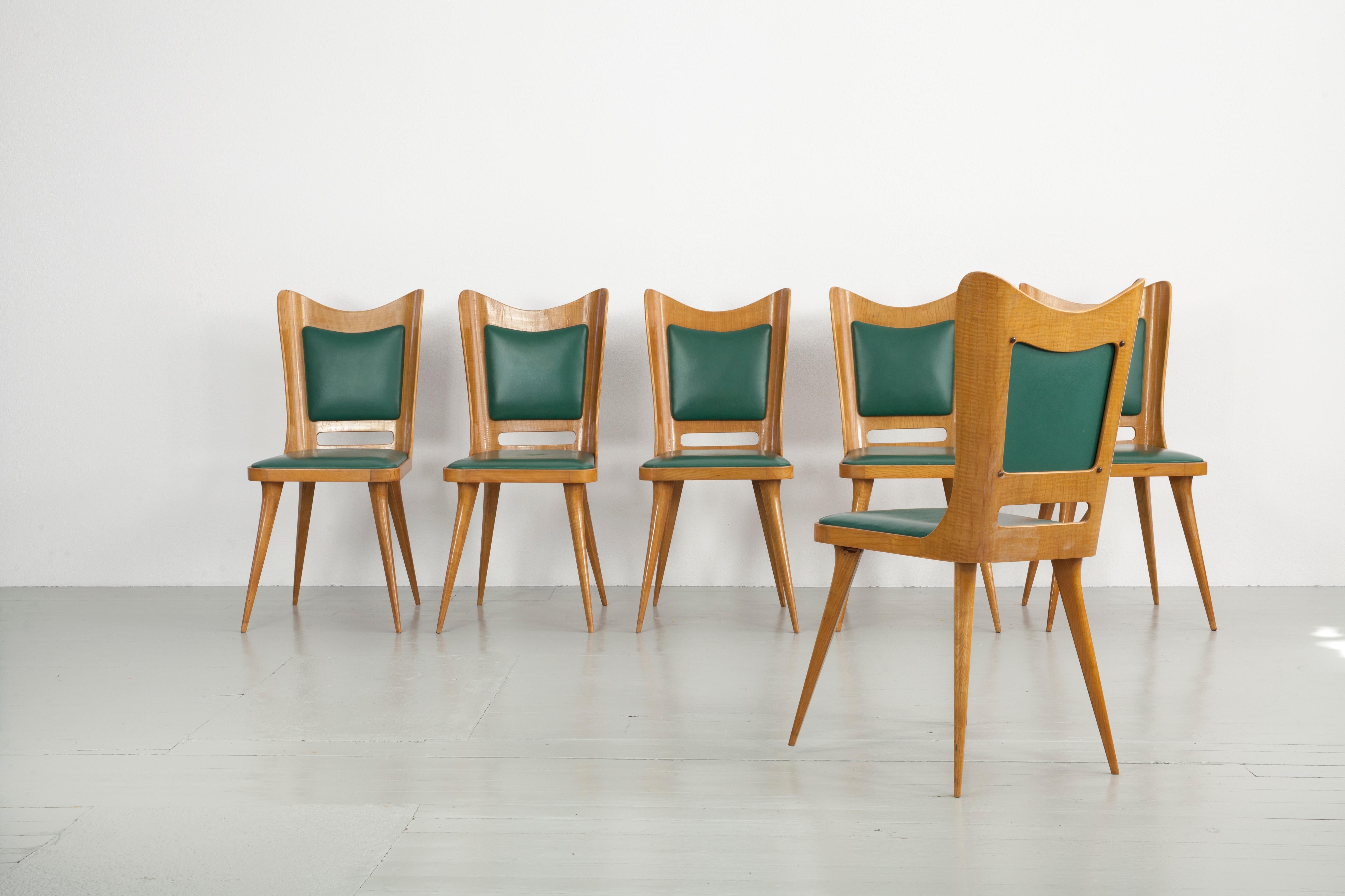 Set of Six Italian Wooden Dining Chairs with Green Upholstery, 1950 For Sale 4