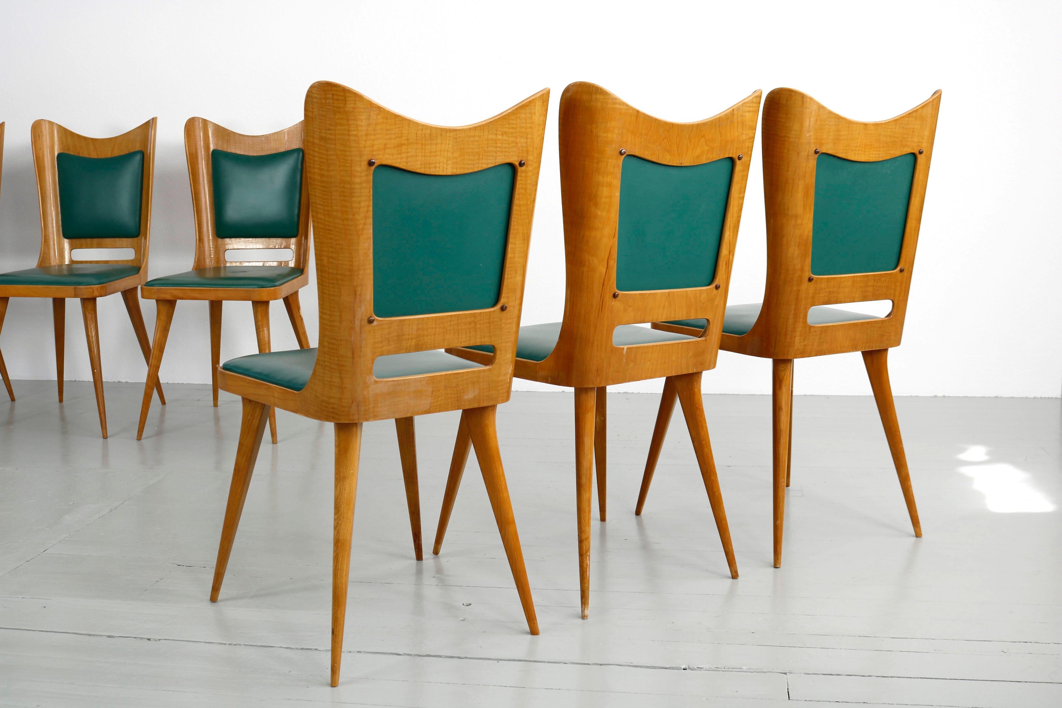 Set of Six Italian Wooden Dining Chairs with Green Upholstery, 1950 For Sale 7