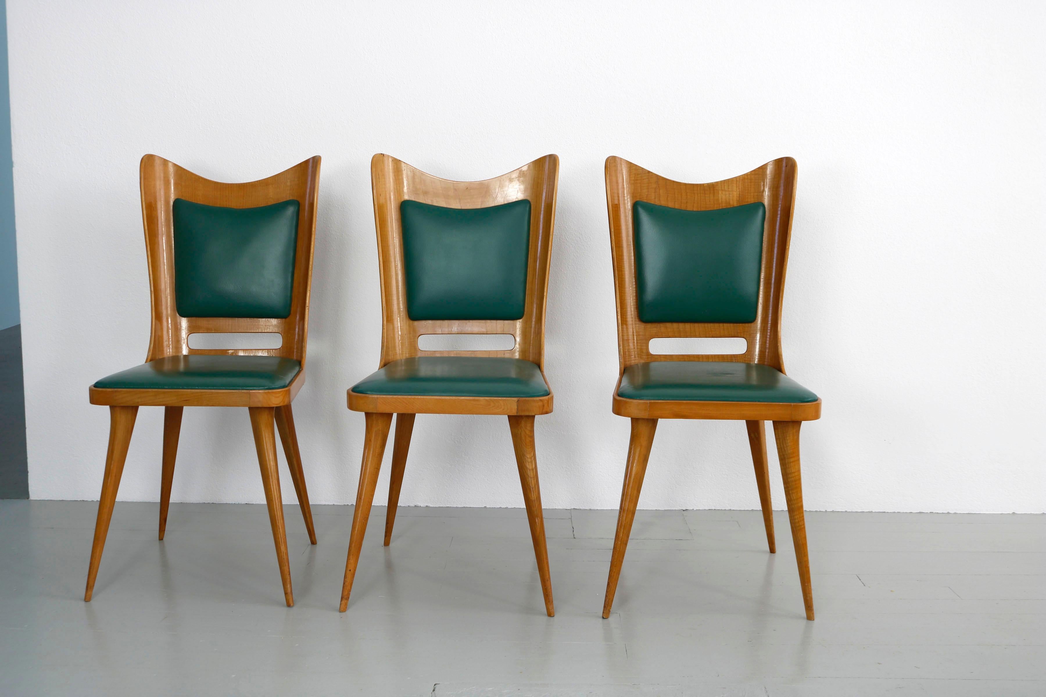 Set of Six Italian Wooden Dining Chairs with Green Upholstery, 1950 For Sale 9