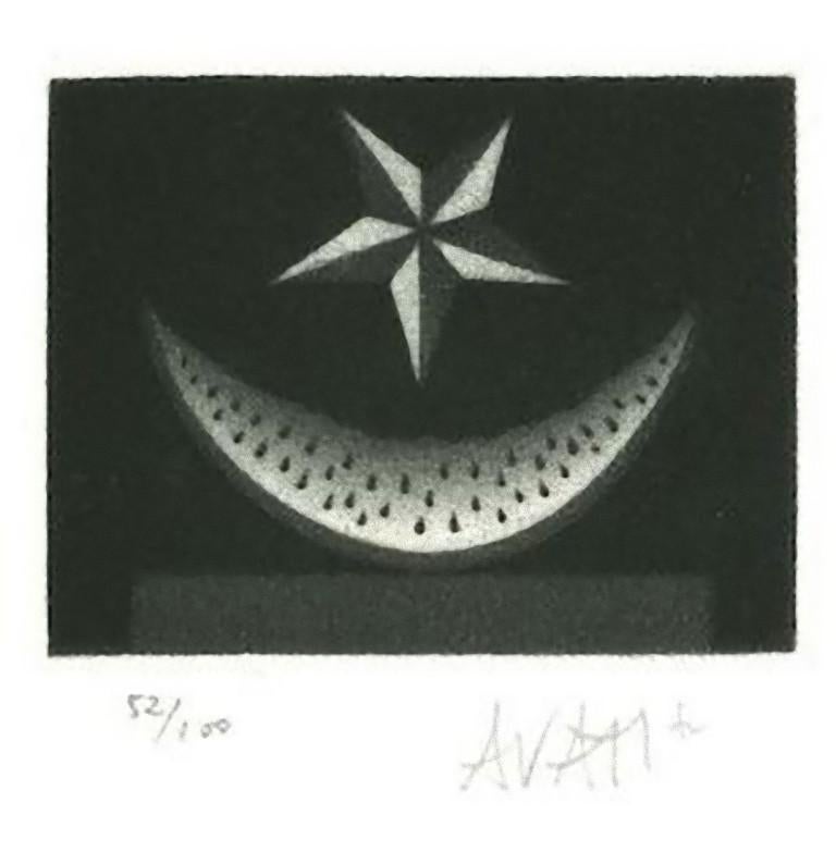 Watermelon and Star is original etching on paper, realized by the French artist and print-maker master Mario Avati (1921-2009).

Hand-signed on the lower right and numbered on the lower left in pencil. Edition of 52/100 prints.

In excellent
