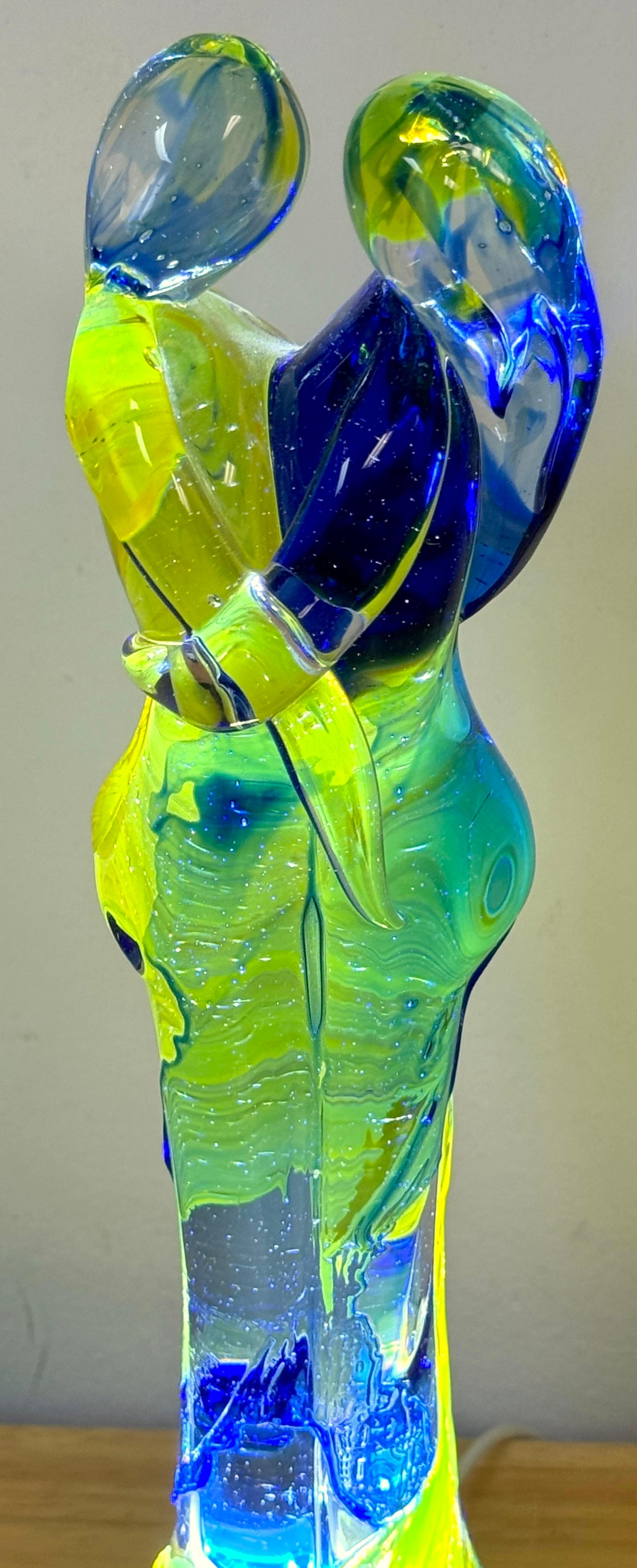 Mario Badioli, Figure abbracciate in vetro blu, verde e giallo uniche nel loro genere in vendita 2