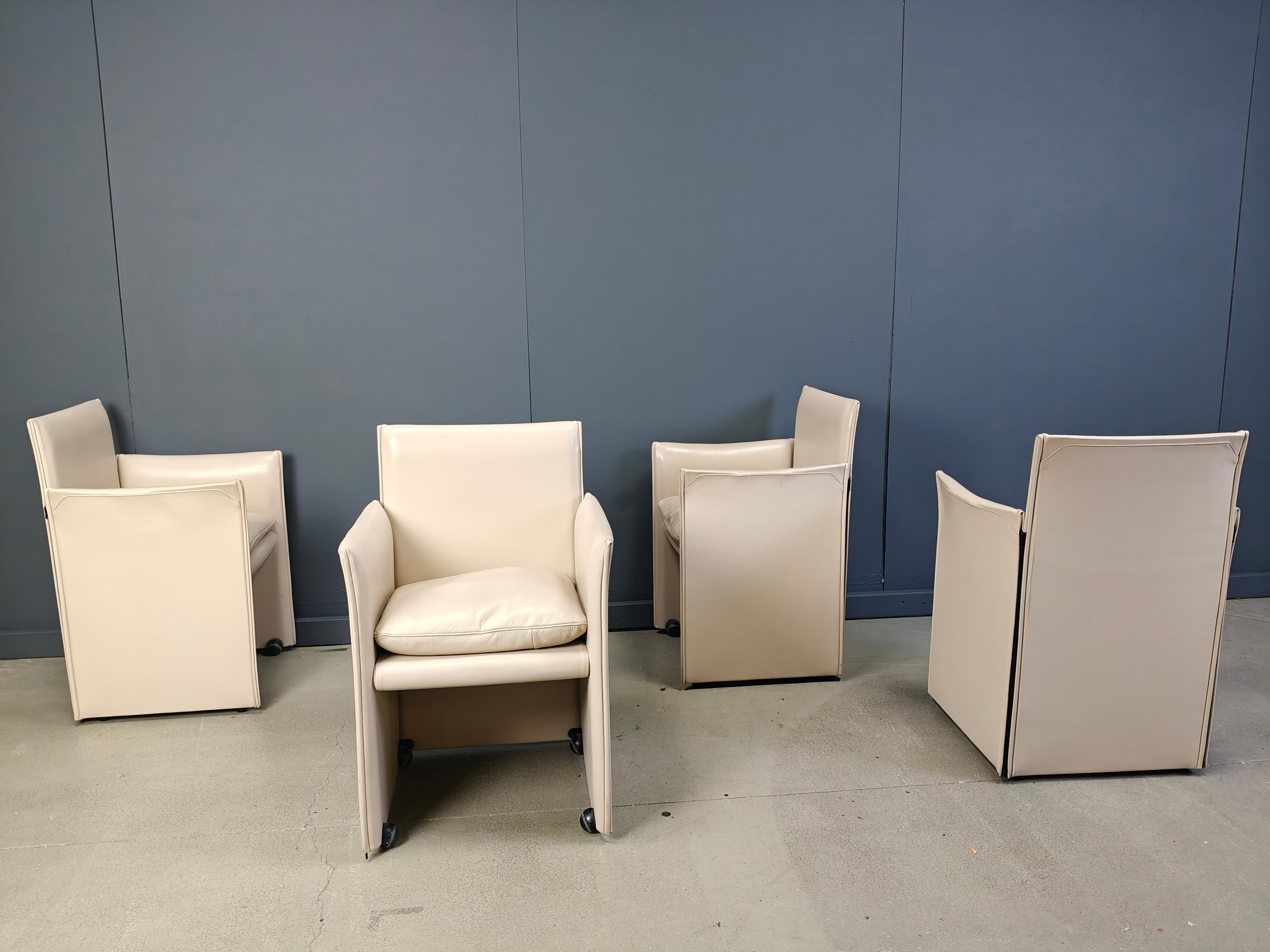 Mario Bellini 401 Break Chairs für Cassina, 1990er-Jahre im Zustand „Gut“ im Angebot in Leuven, Vlaams Gewest