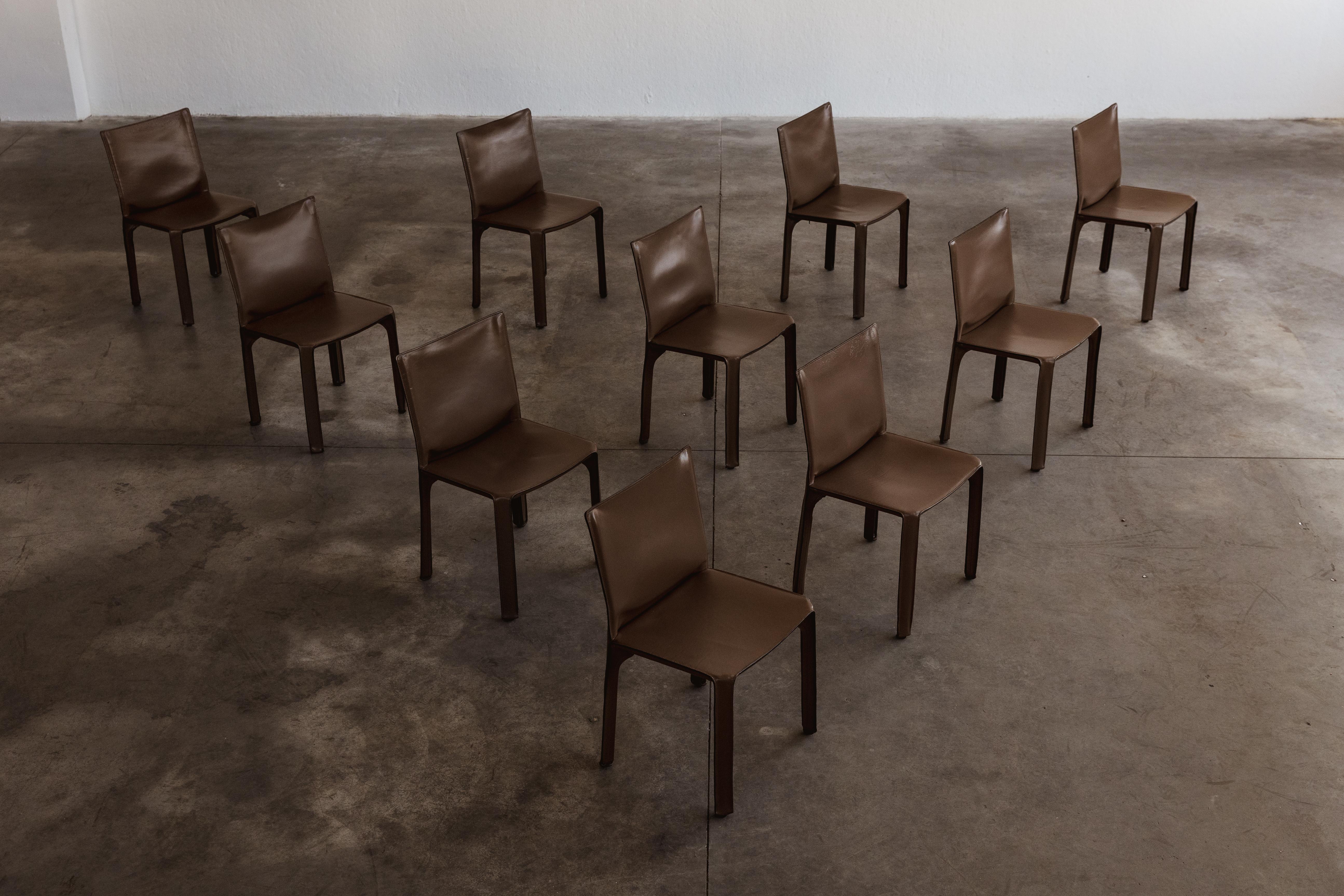 Mario Bellini „CAB 412 Stühle für Cassina, Tabakleder, 1978, Set von 10 Stühlen (Ende des 20. Jahrhunderts) im Angebot