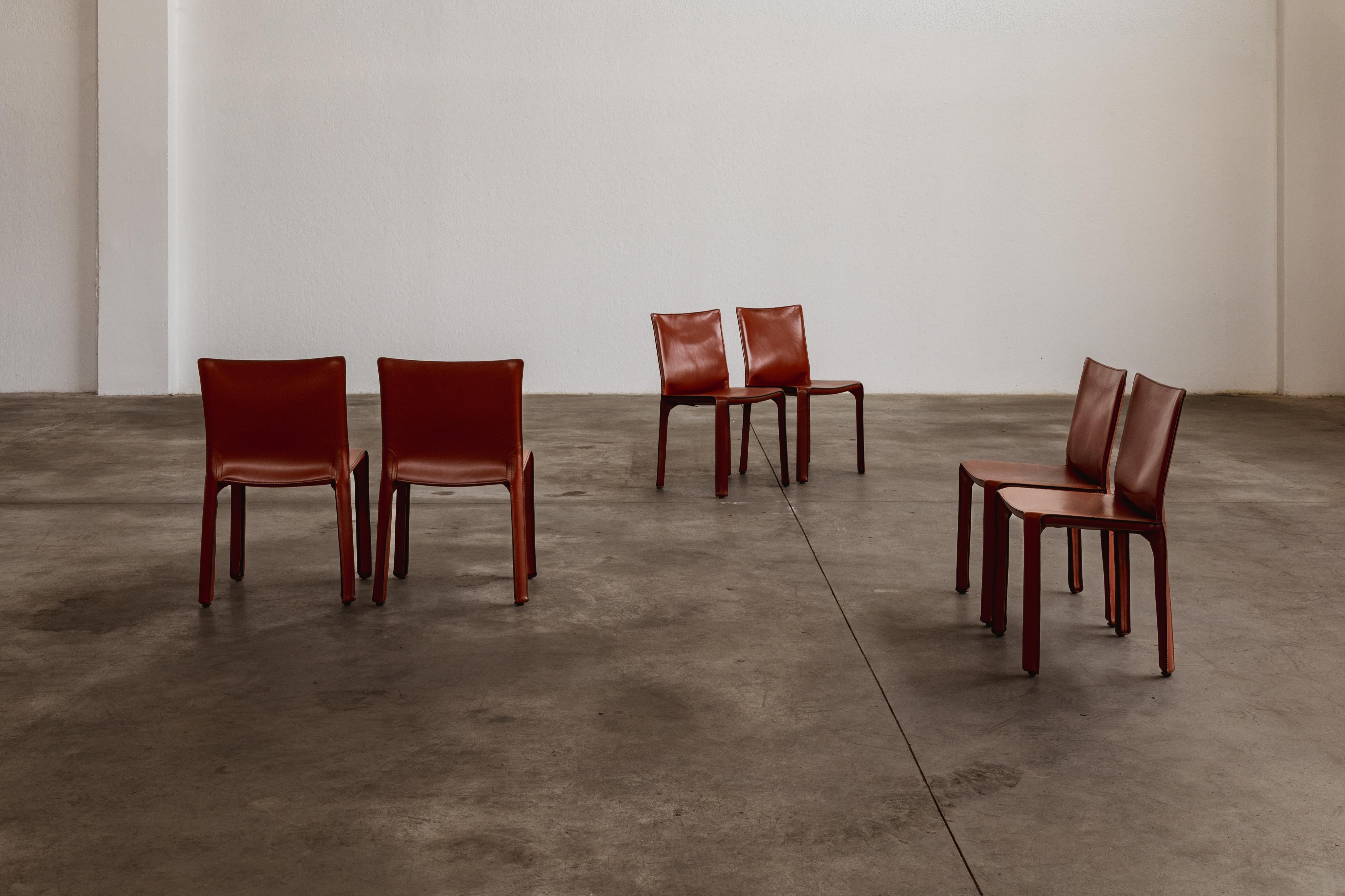 Mario Bellini „CAB 412 Stühle für Cassina, chinesisches rotes Leder, 1978, 6er-Set, Set im Angebot 4