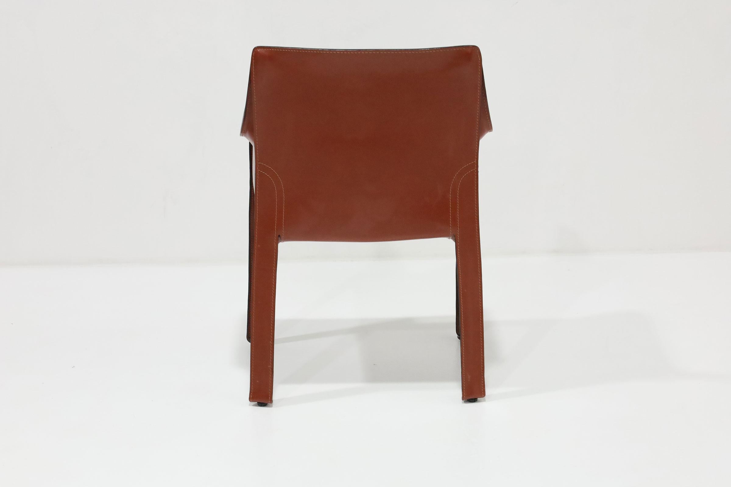 Mario Bellini 413 „CAB“ Stuhl für Cassina aus Hazelnussholz  Leder (Italienisch) im Angebot