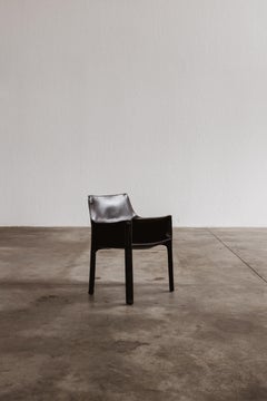 Sedia "CAB 413" di Mario Bellini per Cassina, pelle nera, 1977