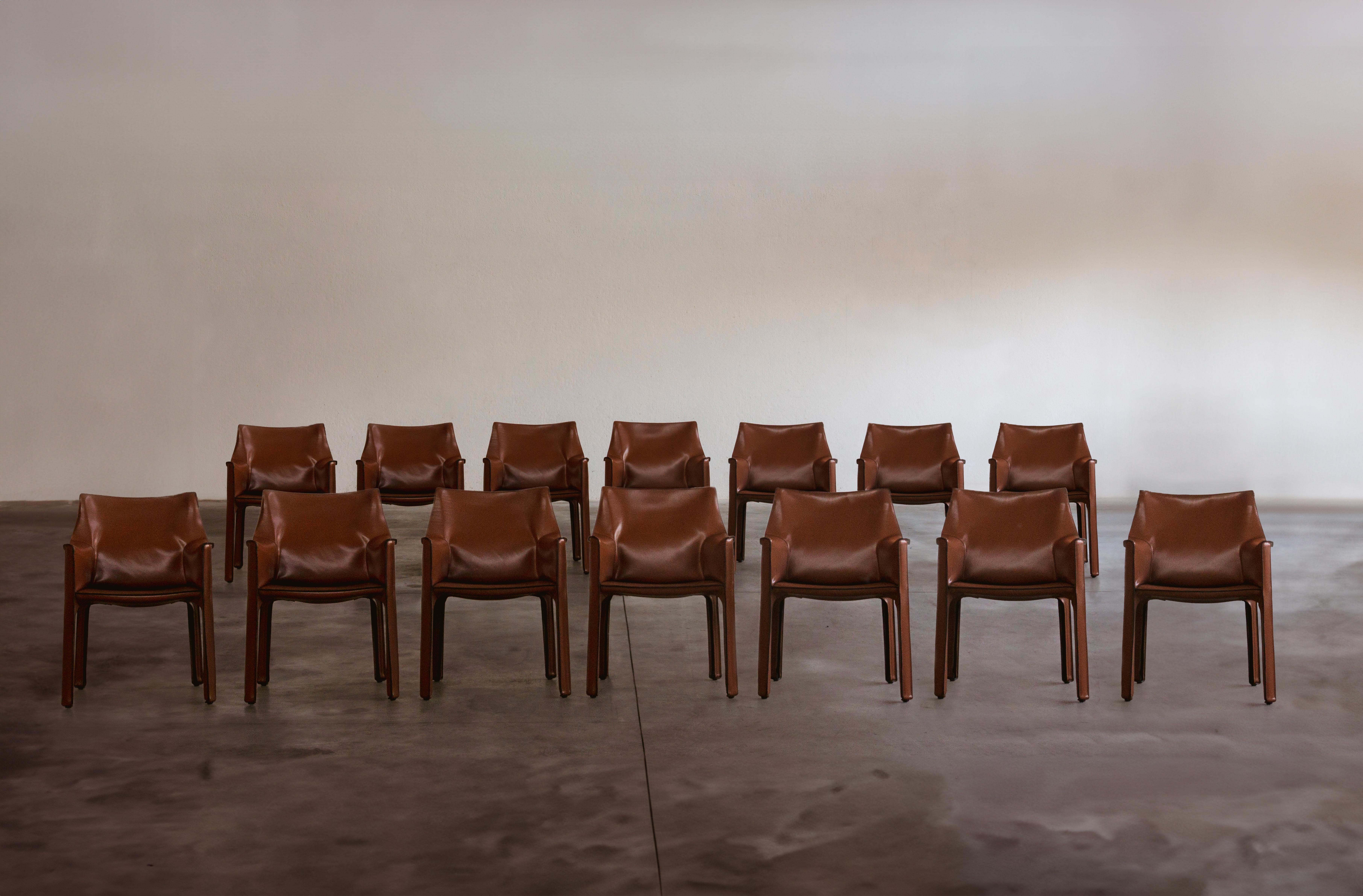 Chaises de salle à manger CAB 413 de Mario Bellini pour Cassina, 1977, ensemble de 14 pièces en vente 1