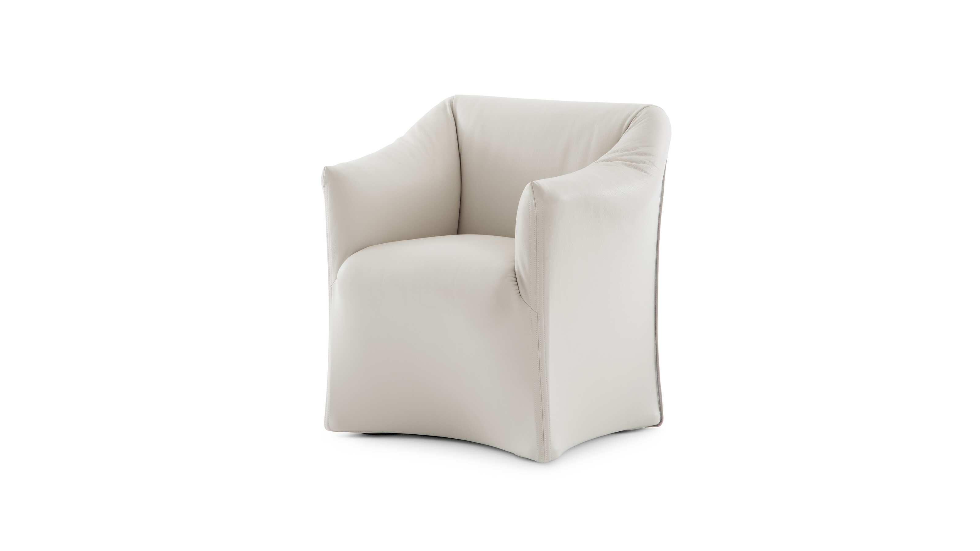 Mario Bellini 684 Sessel für Cassina

Ein weich gepolsterter Sessel mit optionalen Rollen von Mario Bellini für das Esszimmer oder das Wohnzimmer, der sich durch einen einfachen, einladenden, beruhigenden und authentischen Stil auszeichnet, der von