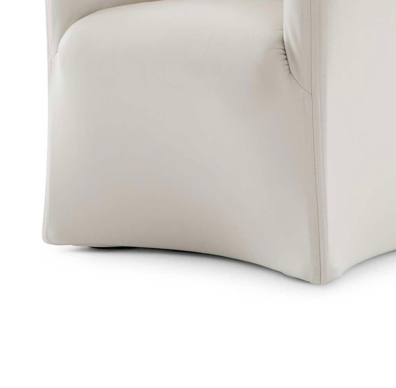 Mario Bellini 684 Sessel für Cassina im Zustand „Neu“ im Angebot in Barcelona, Barcelona