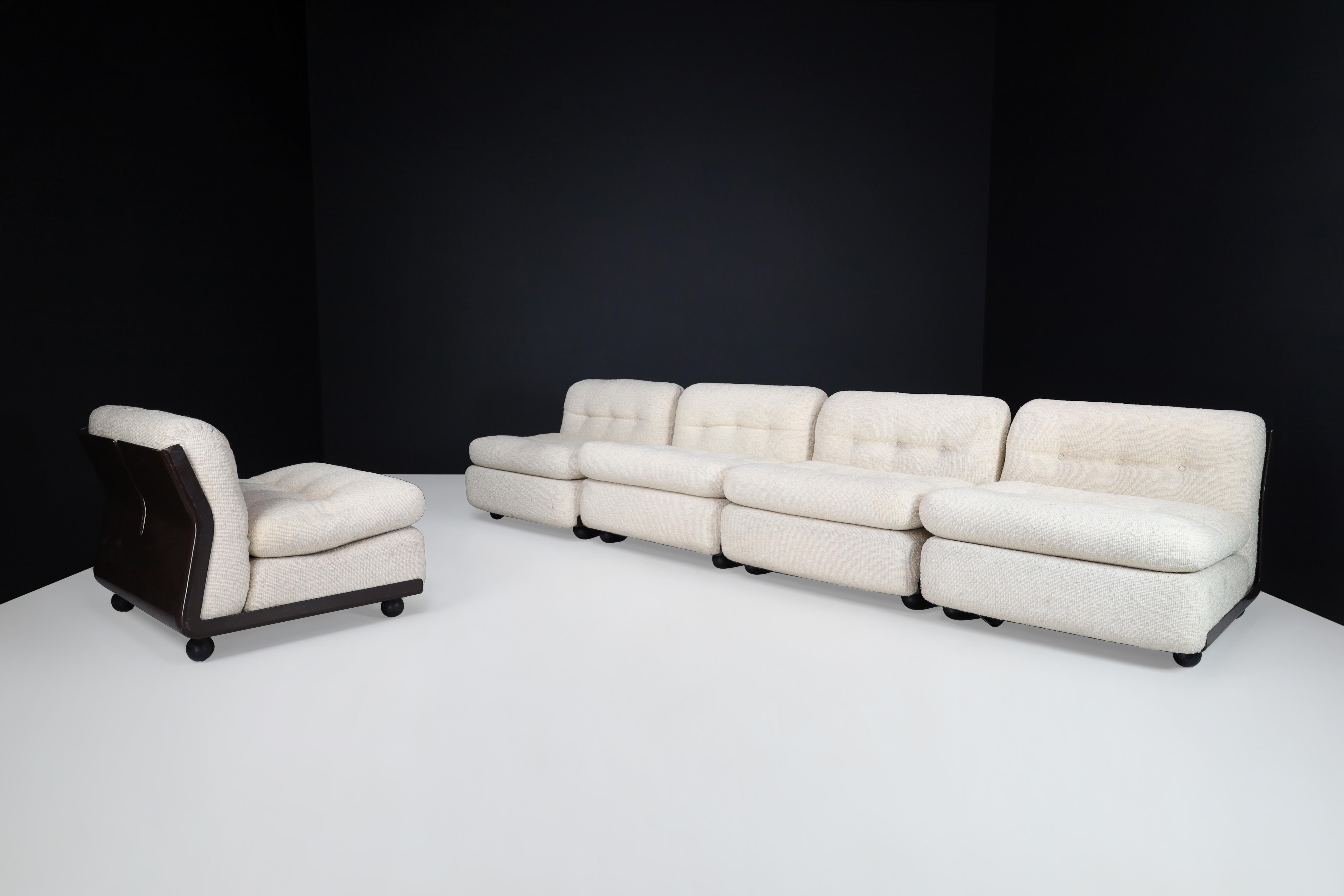 Mario Bellini Amanta B&B Italia Modulares Sofa/ fünf Sitze, Italien 1970er

Sie suchen ein großes und bequemes Sofa, das Platz für Ihre ganze Familie bietet? Das modulare Sofa 