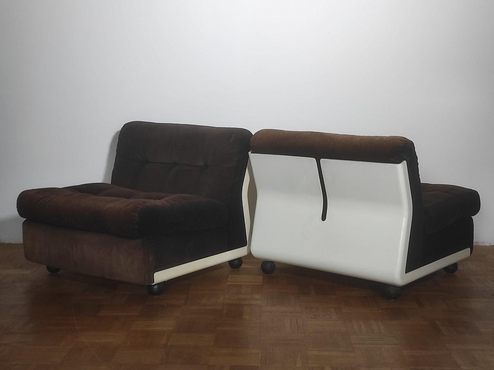 Fabric Mario Bellini Amanta Longue Chairs 1970s For Sale