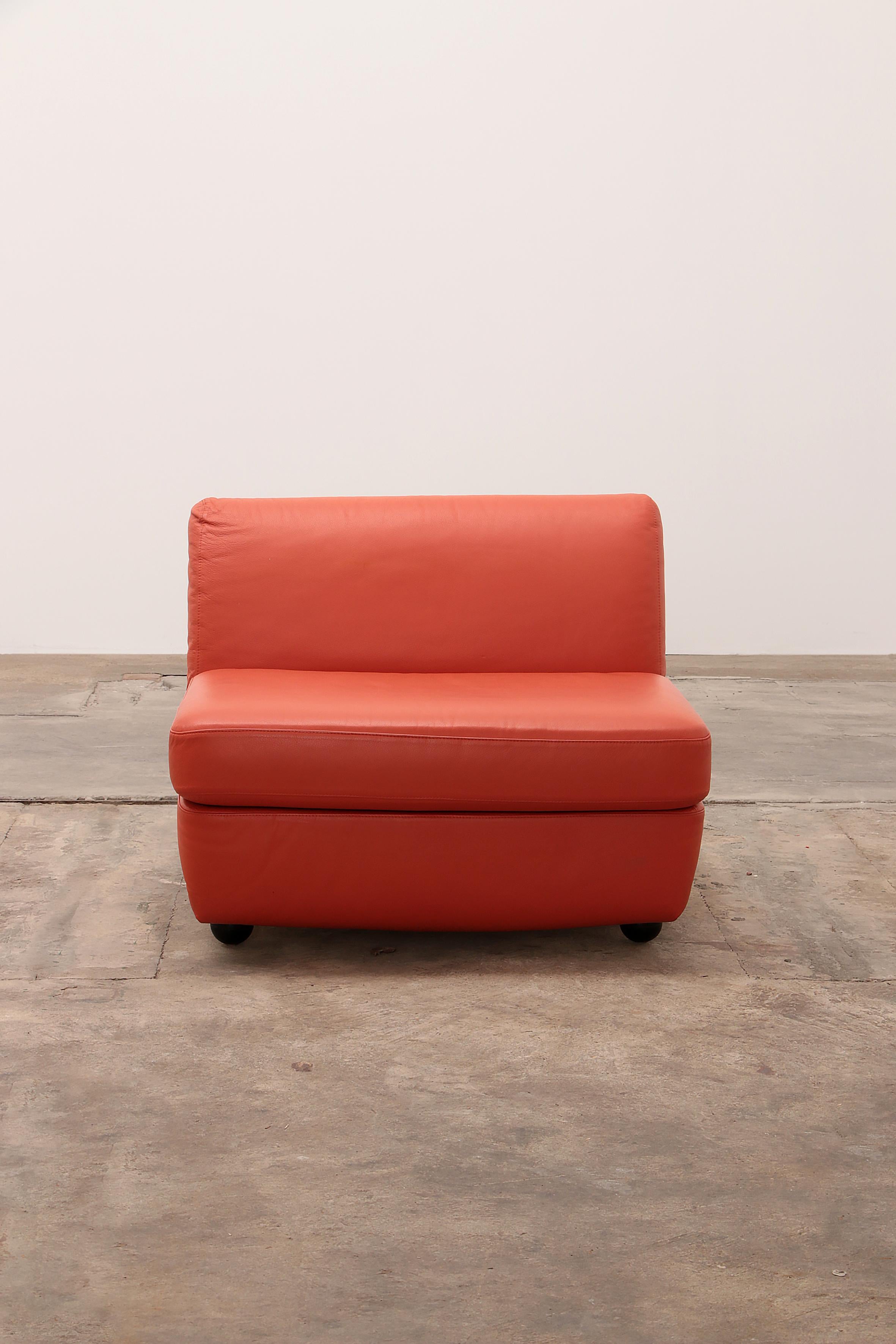 Mario Bellini Amanta Modular Sofa in Orange Leather for C&B Italy, 1960s For Sale 4