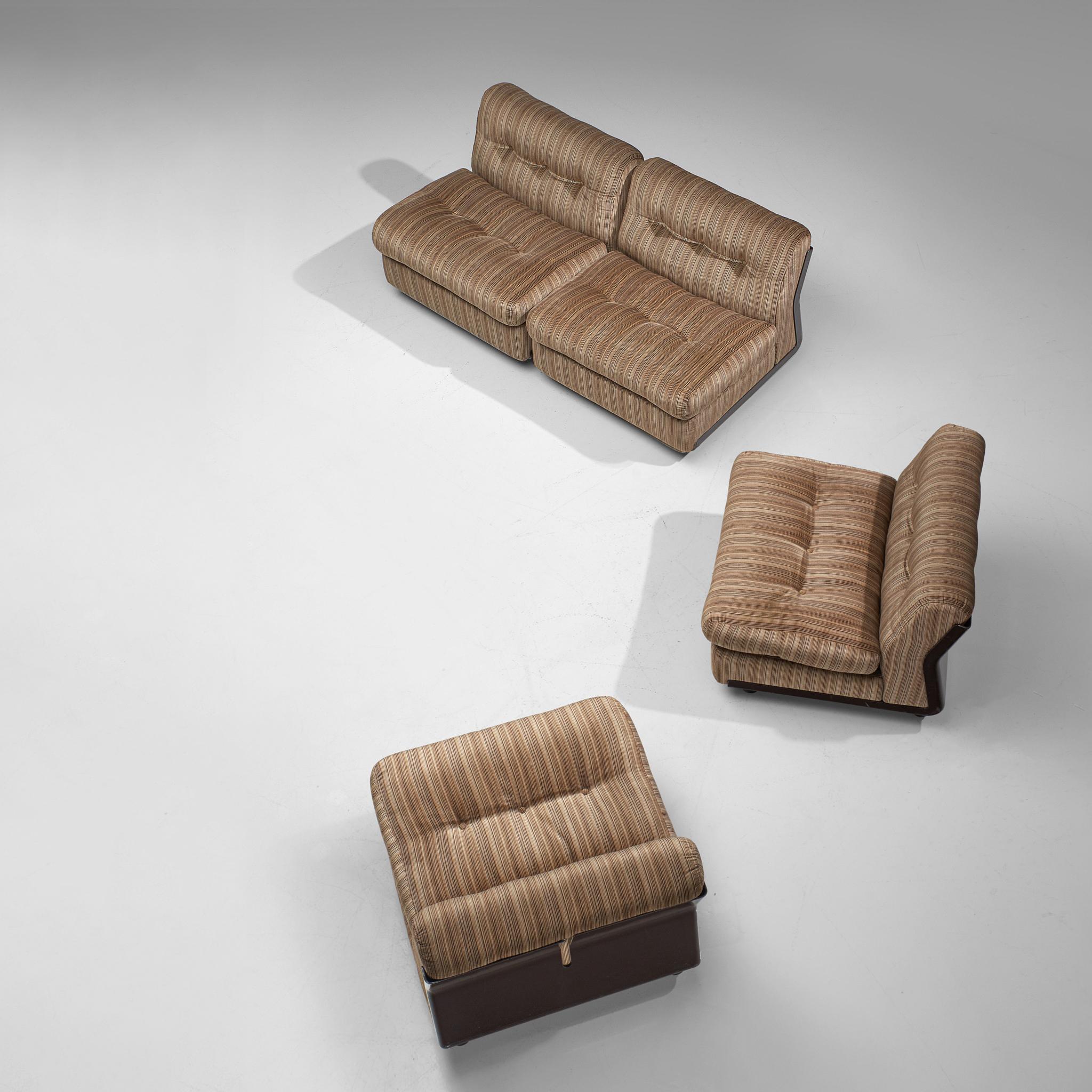 Mario Bellini 'Amanta' Modular Sofa in Original Striped Fabric 2