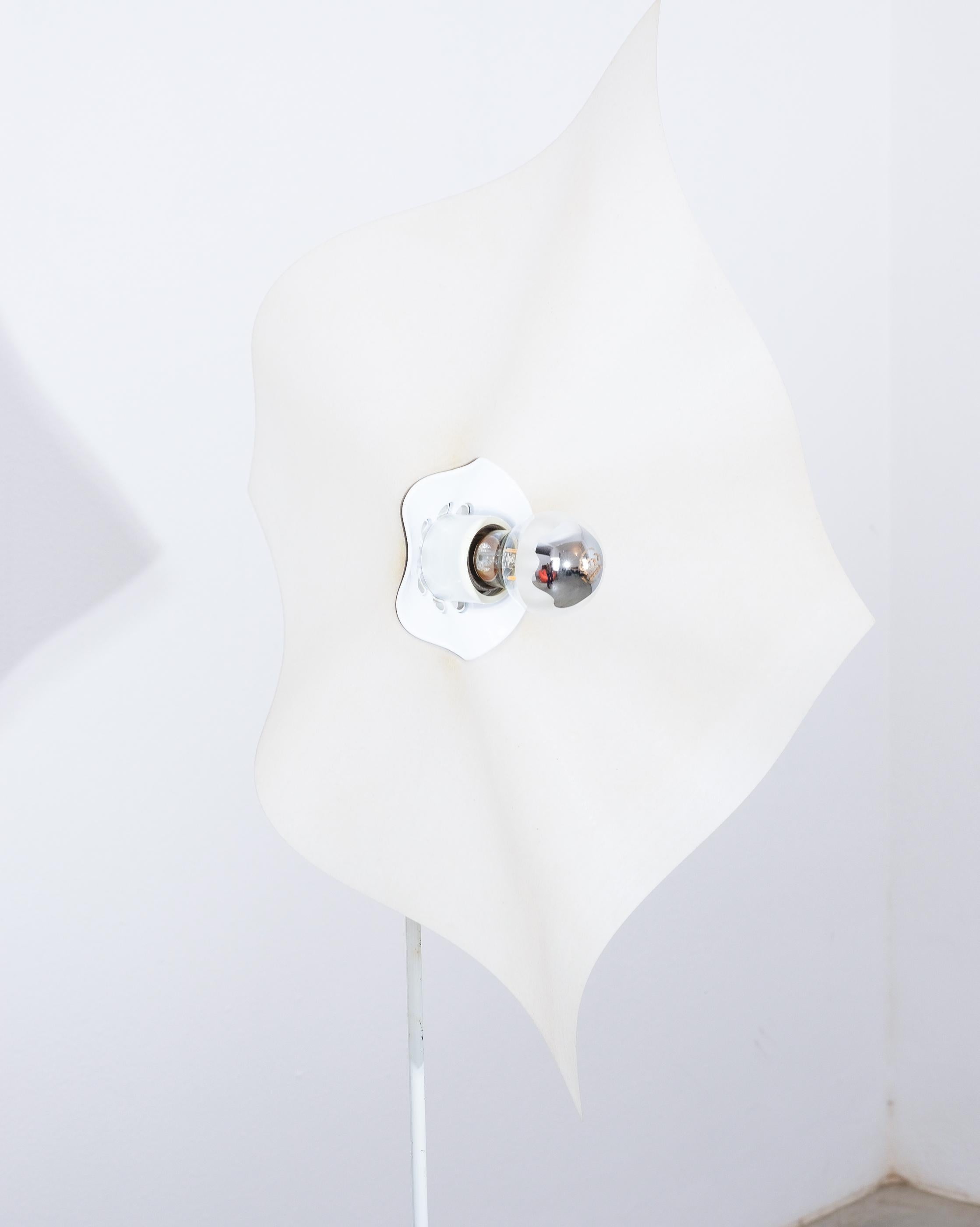 Mario Bellini Area 50 Weiße Stehlampen (3) von Artemide, Italien, 1976 im Angebot 5