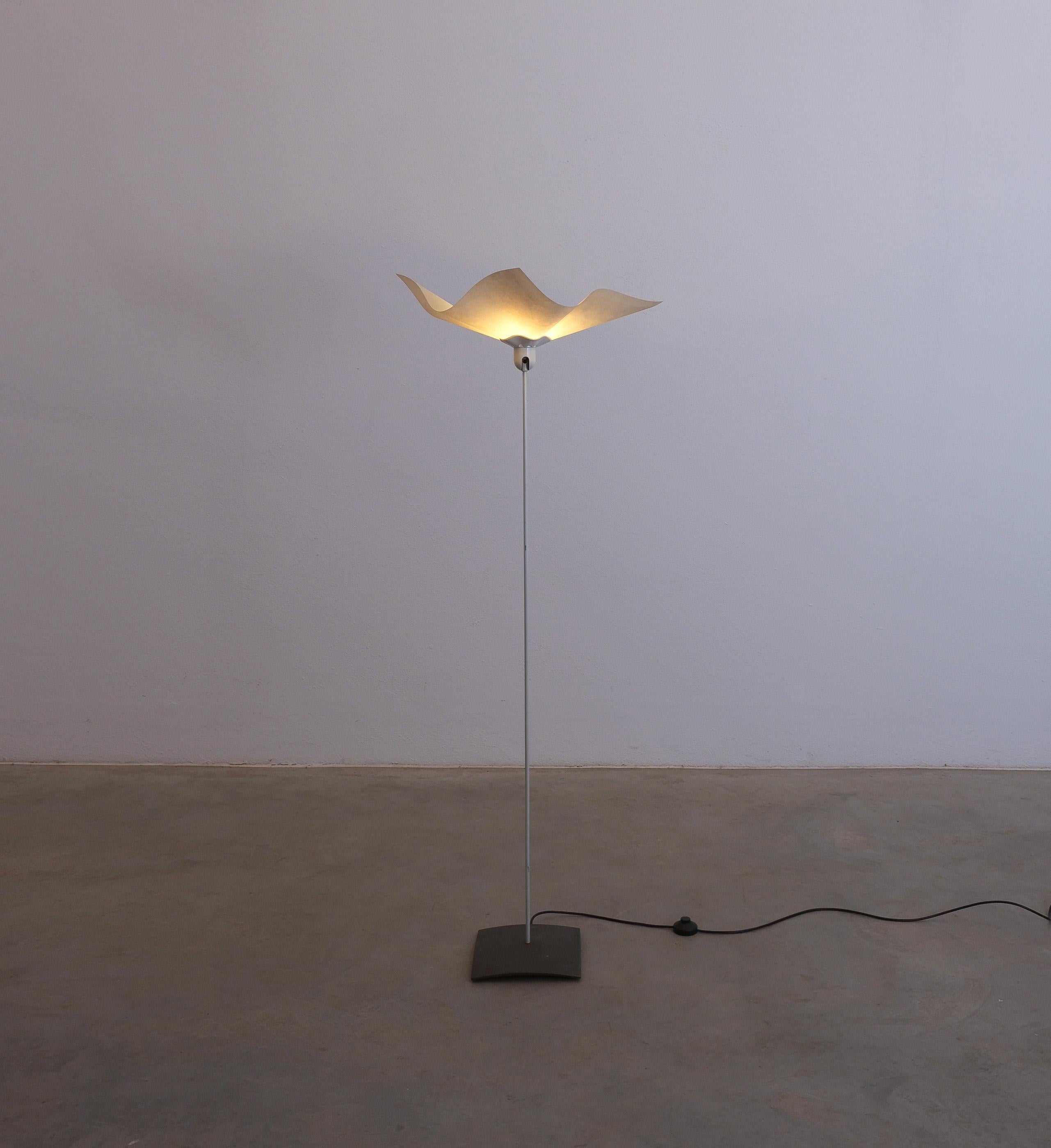 Mid-Century Modern Mario Bellini Area 50 lampadaires blancs (3) d'Artemide, Italie, 1976 en vente