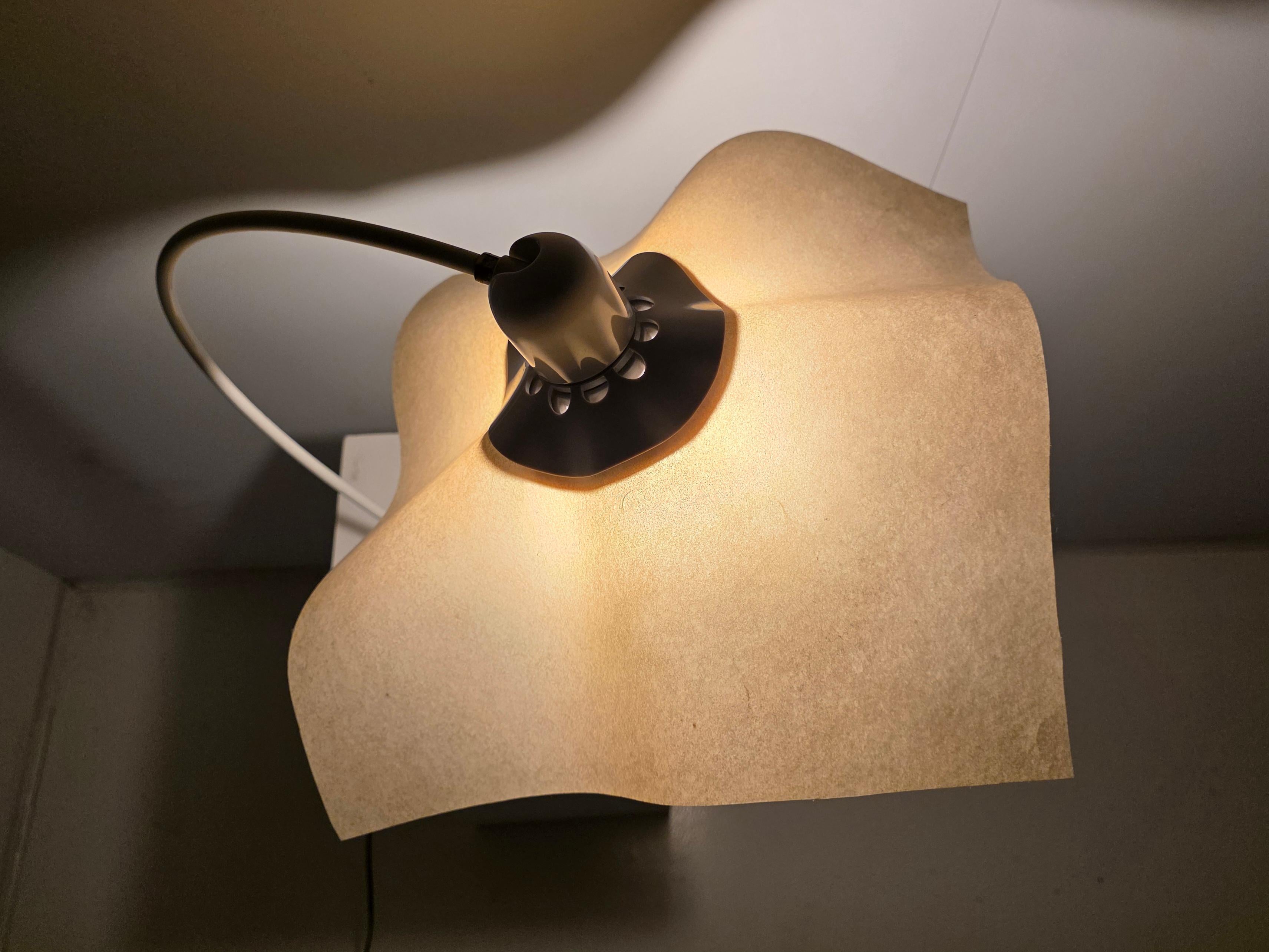 Lámpara de sobremesa Mario Bellini Area Curvea para Artemide, Italia, años 70 Italiano en venta
