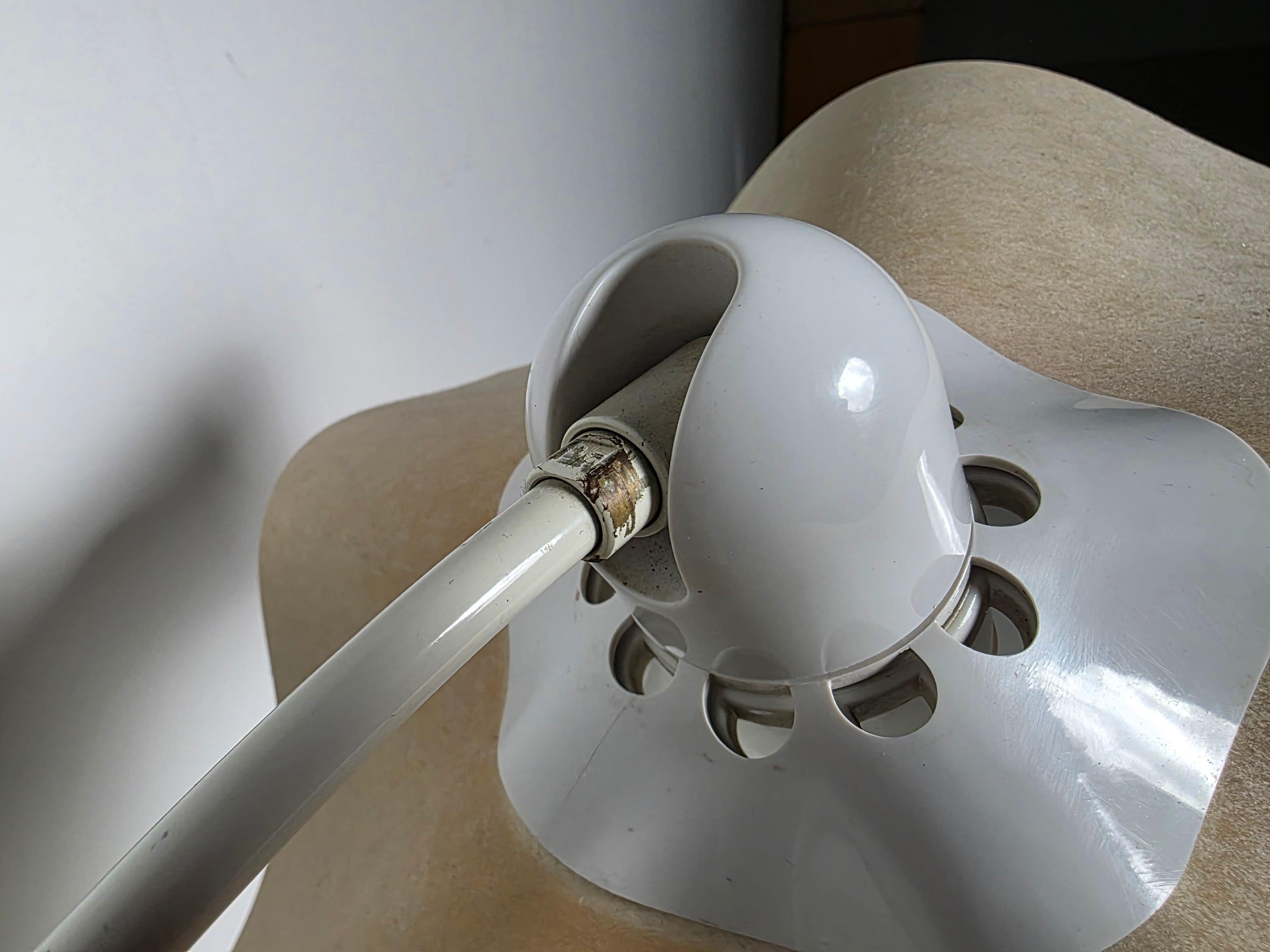 Lámpara de sobremesa Mario Bellini Area Curvea para Artemide, Italia, años 70 en venta 2