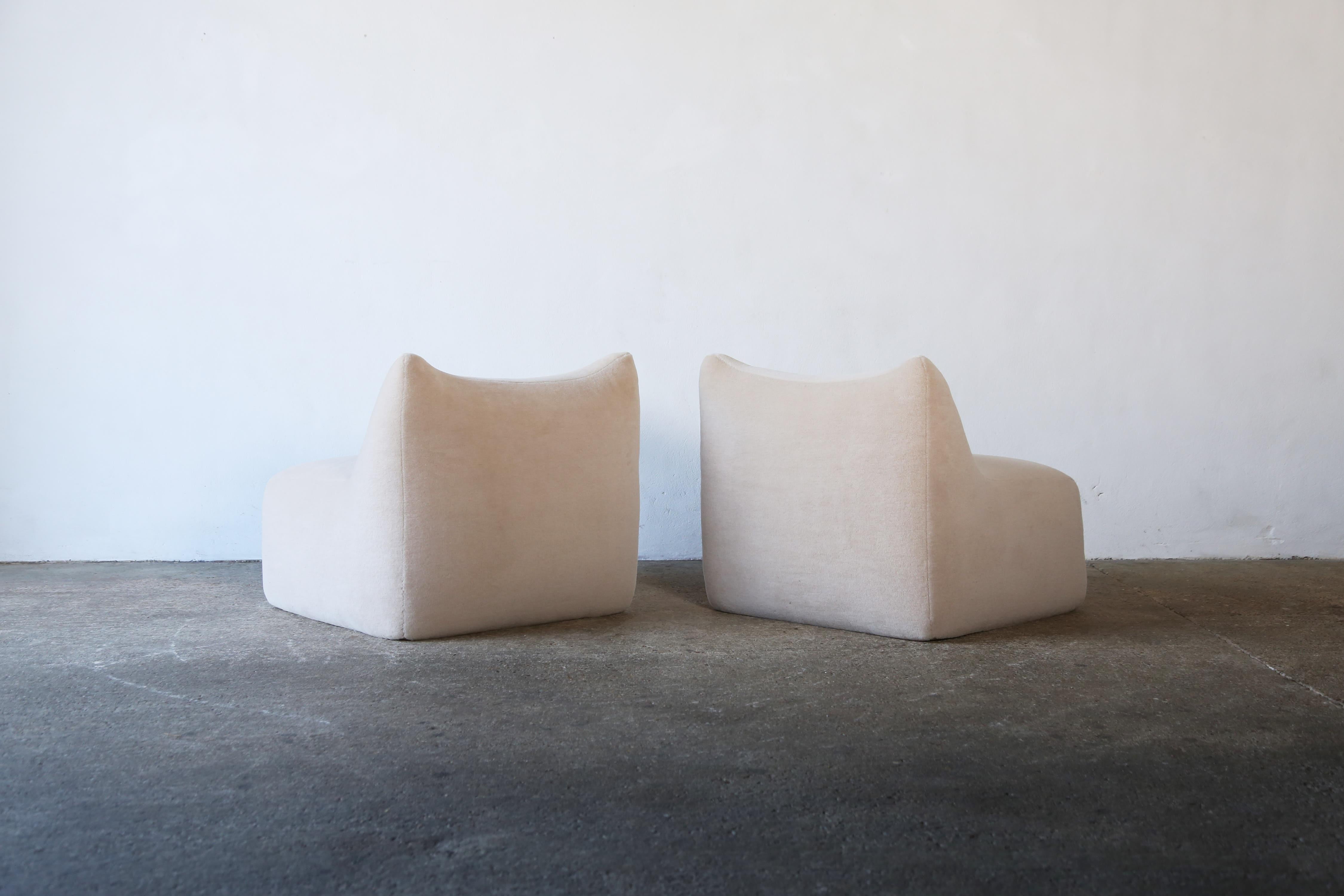 20th Century Mario Bellini Bambole Chairs, Upholstered in Alpaca, B&B Italia, 1970s For Sale