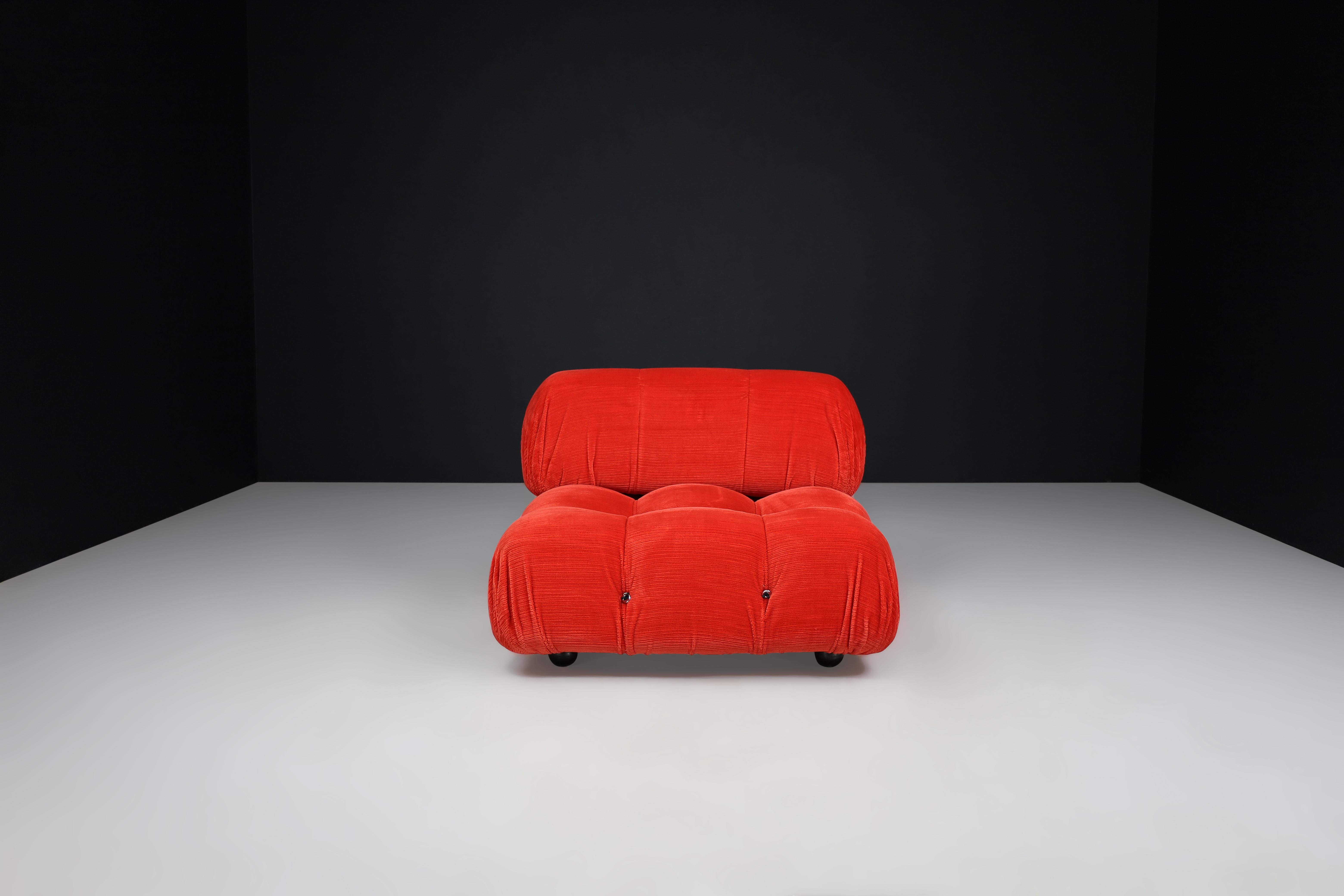 Mario Bellini B&B Italia 'Camaleonda' Modular Sofa in Original Red Velvet 1973 For Sale 7
