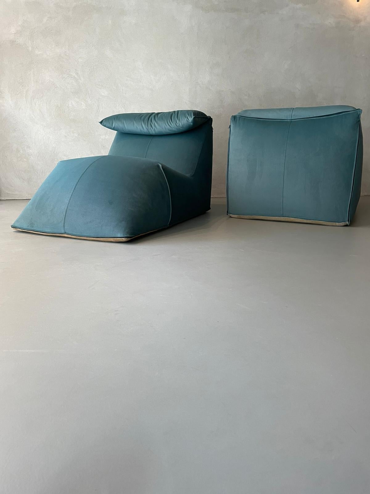 Mid-Century Modern Mario Bellini B&B Le Bambole Lounge Chair Pholstering Petrol Green Fabric, 1979