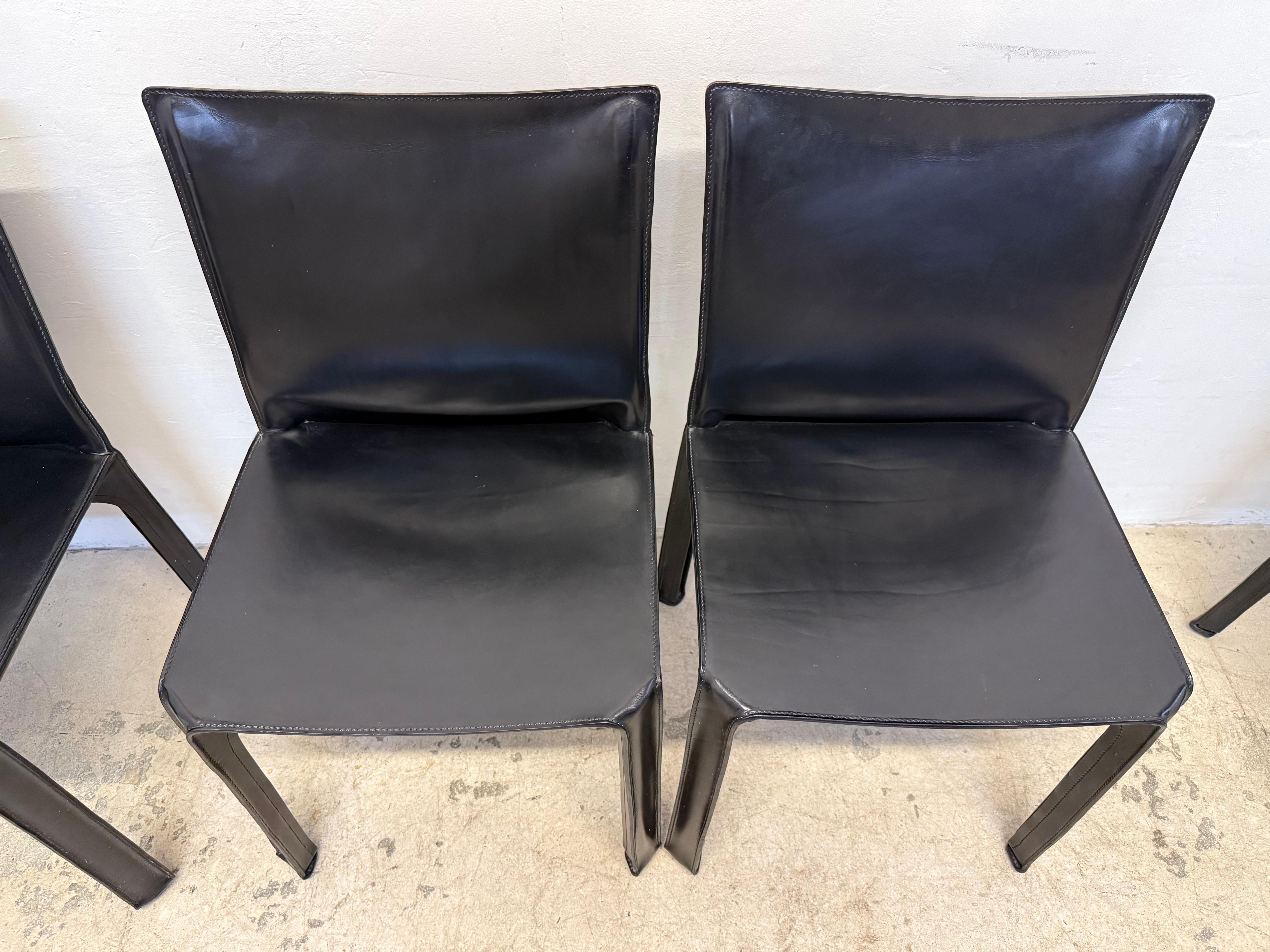 Mario Bellini Sillas de Comedor Cab 413 de Cuero Negro para Cassina, Juego de Ocho en venta 8