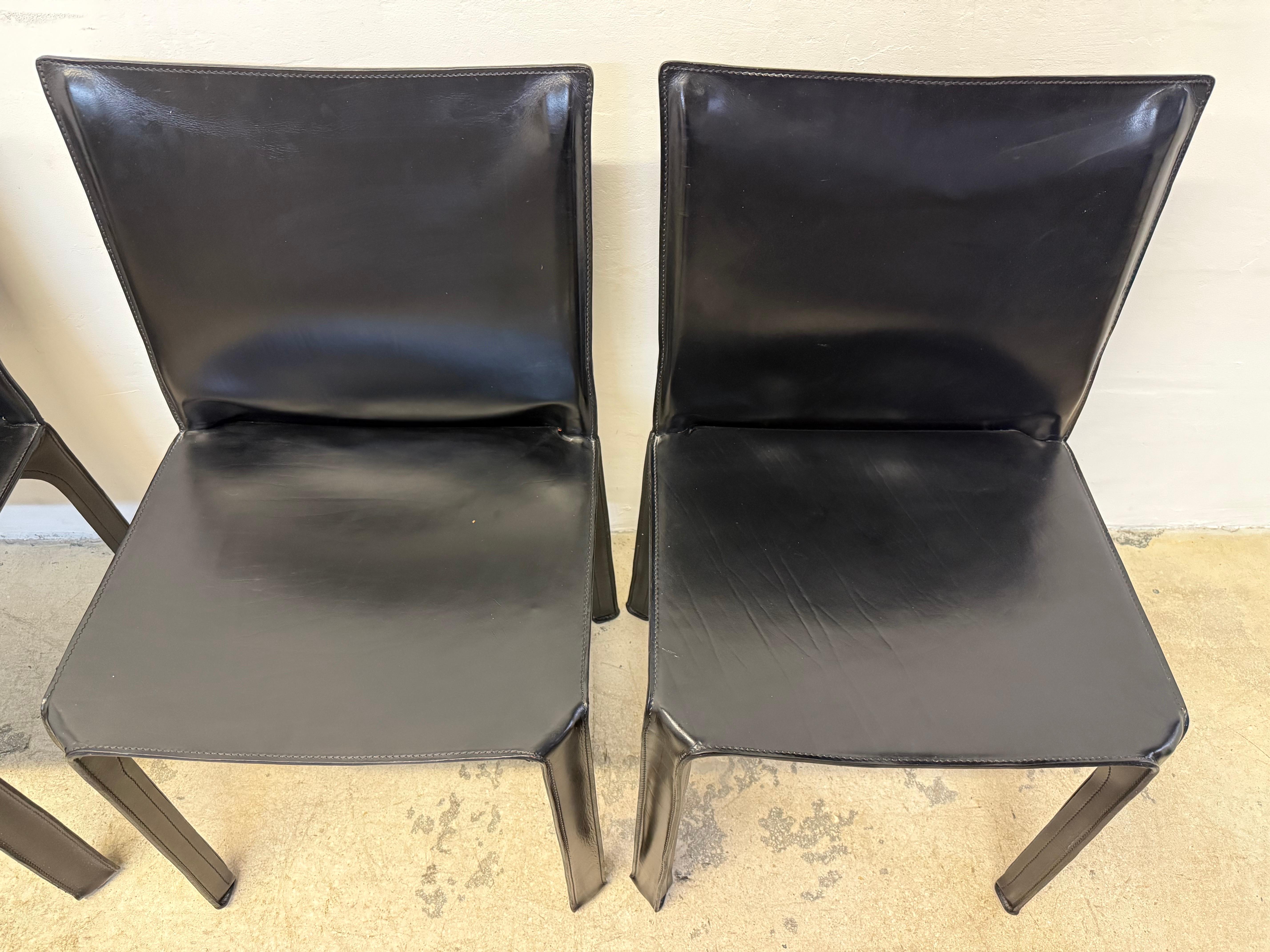 Mario Bellini Sillas de Comedor Cab 413 de Cuero Negro para Cassina, Juego de Ocho en venta 9