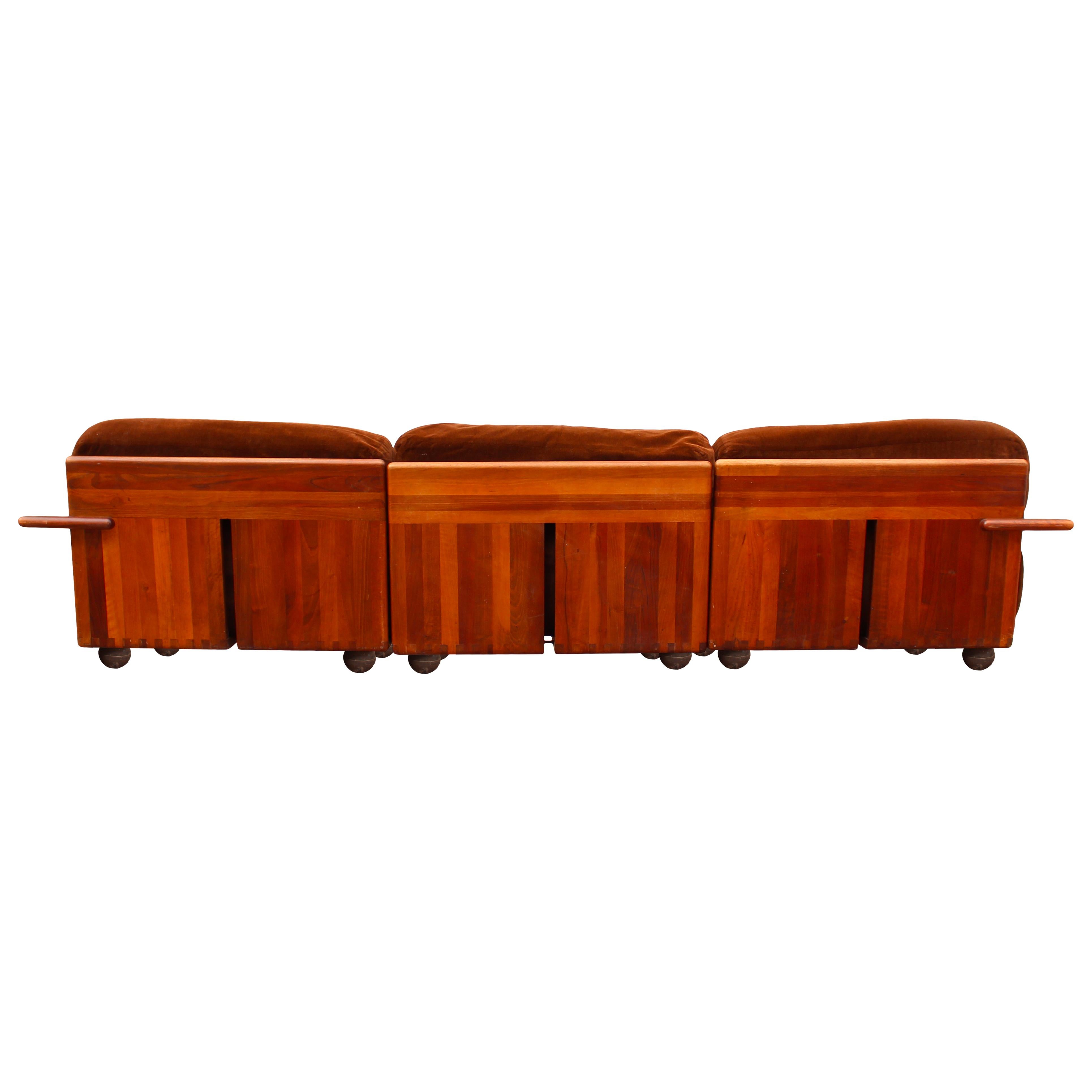 Mario Bellini Divano modulare in velluto marrone Pianura per Cassina, 1970, Set di 3 In condizioni buone in vendita a Vicenza, IT