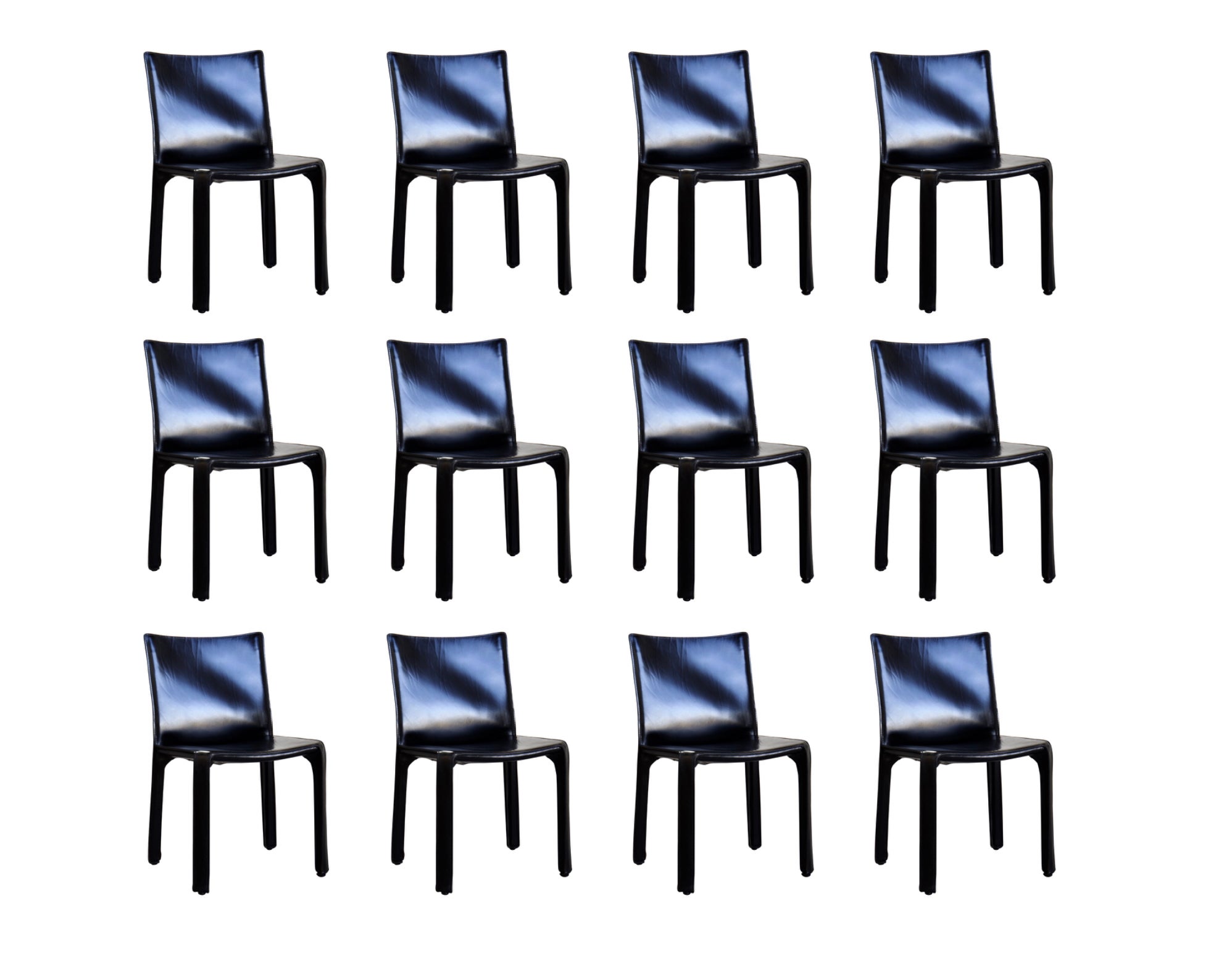 Sillas CAB 412 de Mario Bellini, fabricadas por Cassina en la década de 1980-1990. Armazón de acero flexible recubierto de una piel de silla de montar negra de alta calidad. Esta silla elegante y versátil es igualmente adecuada para el comedor, el