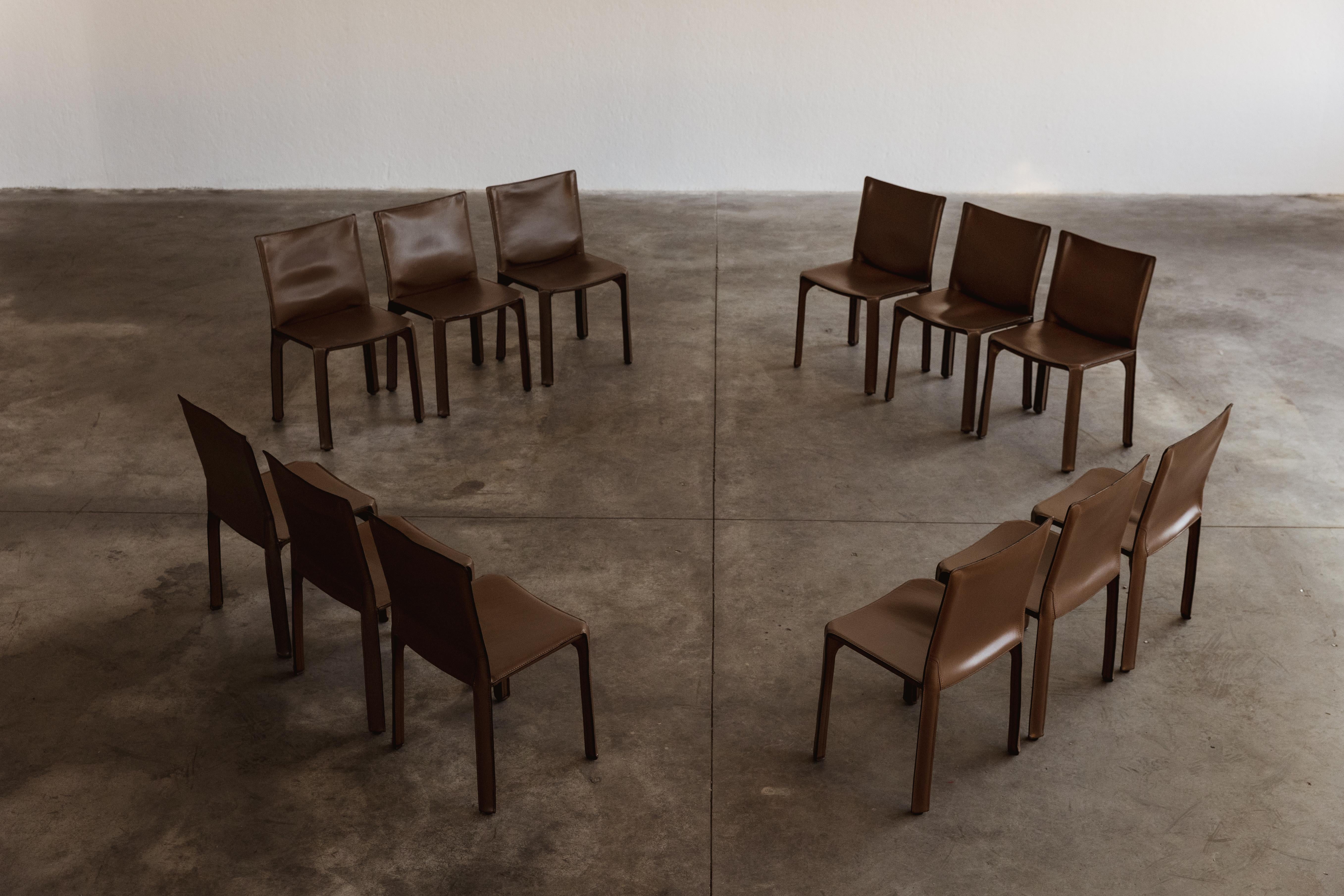Mario Bellini „CAB 412 Stühle für Cassina, Tabakleder, 1978, Set von 12 Stühlen im Angebot 3
