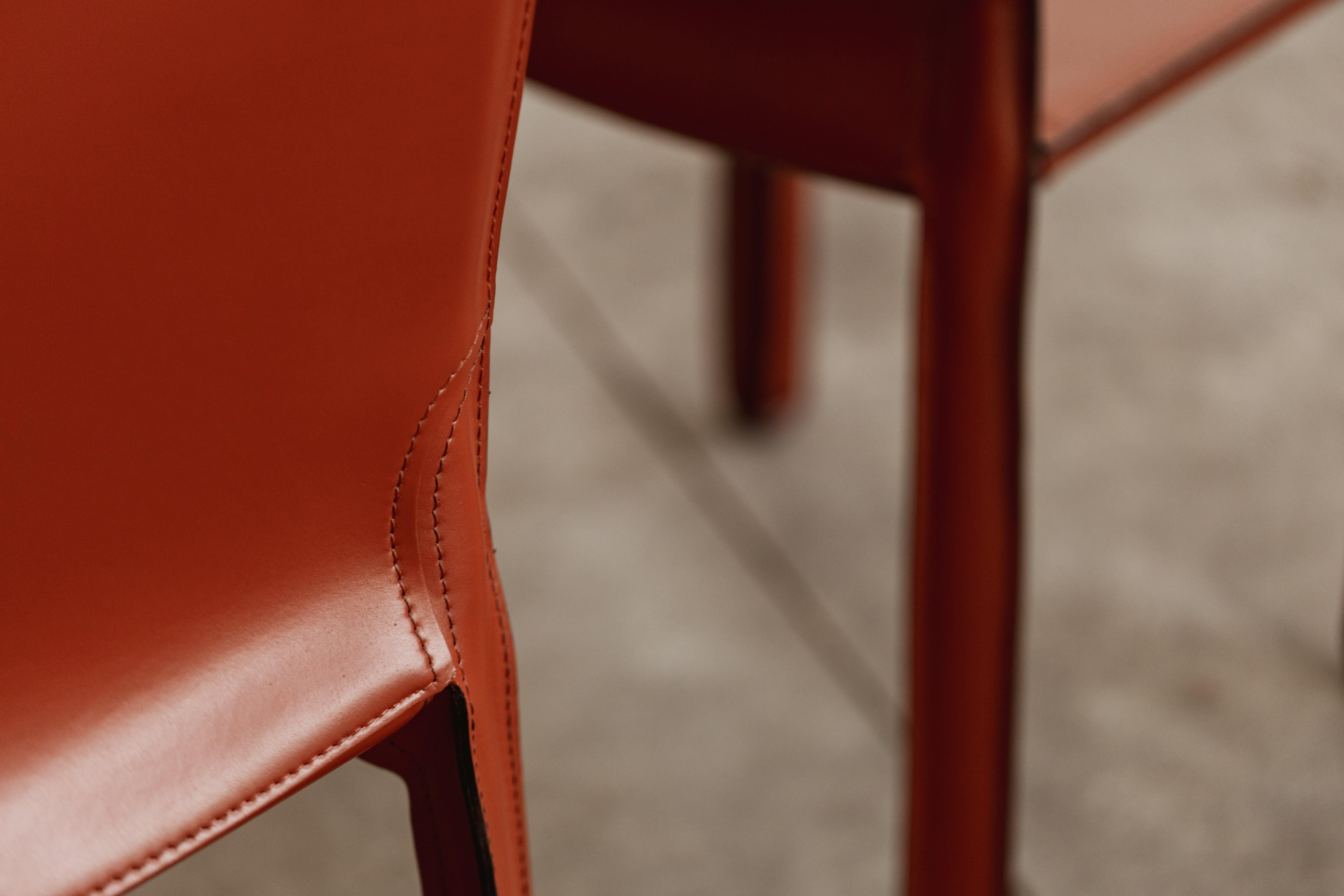 Mario Bellini „CAB 412 Stühle für Cassina, chinesisches rotes Leder, 1978, 2er-Set, Set im Angebot 3