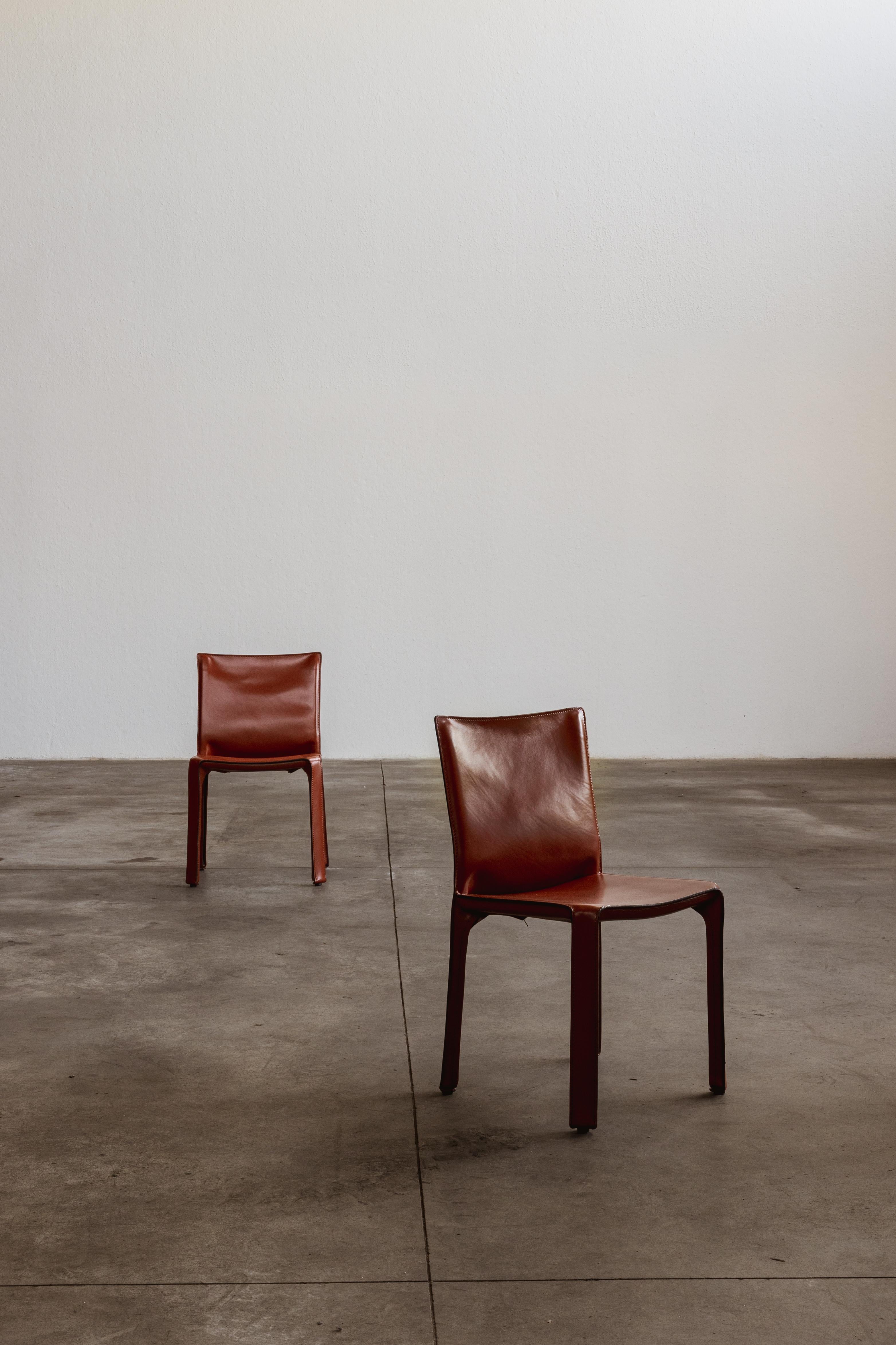 Mario Bellini „CAB 412 Stühle für Cassina, chinesisches rotes Leder, 1978, 2er-Set, Set im Angebot 2