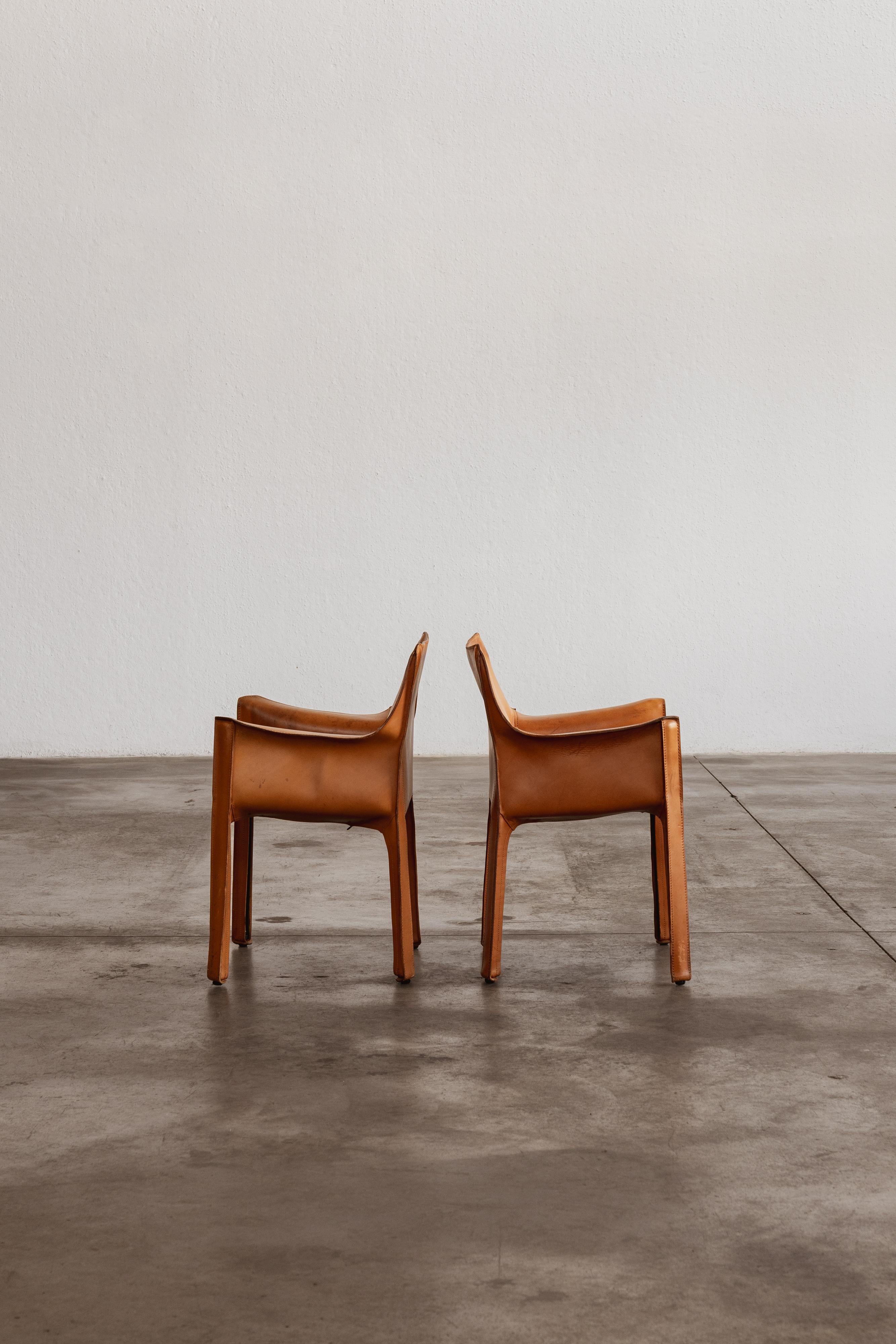 Chaises Mario Bellini 