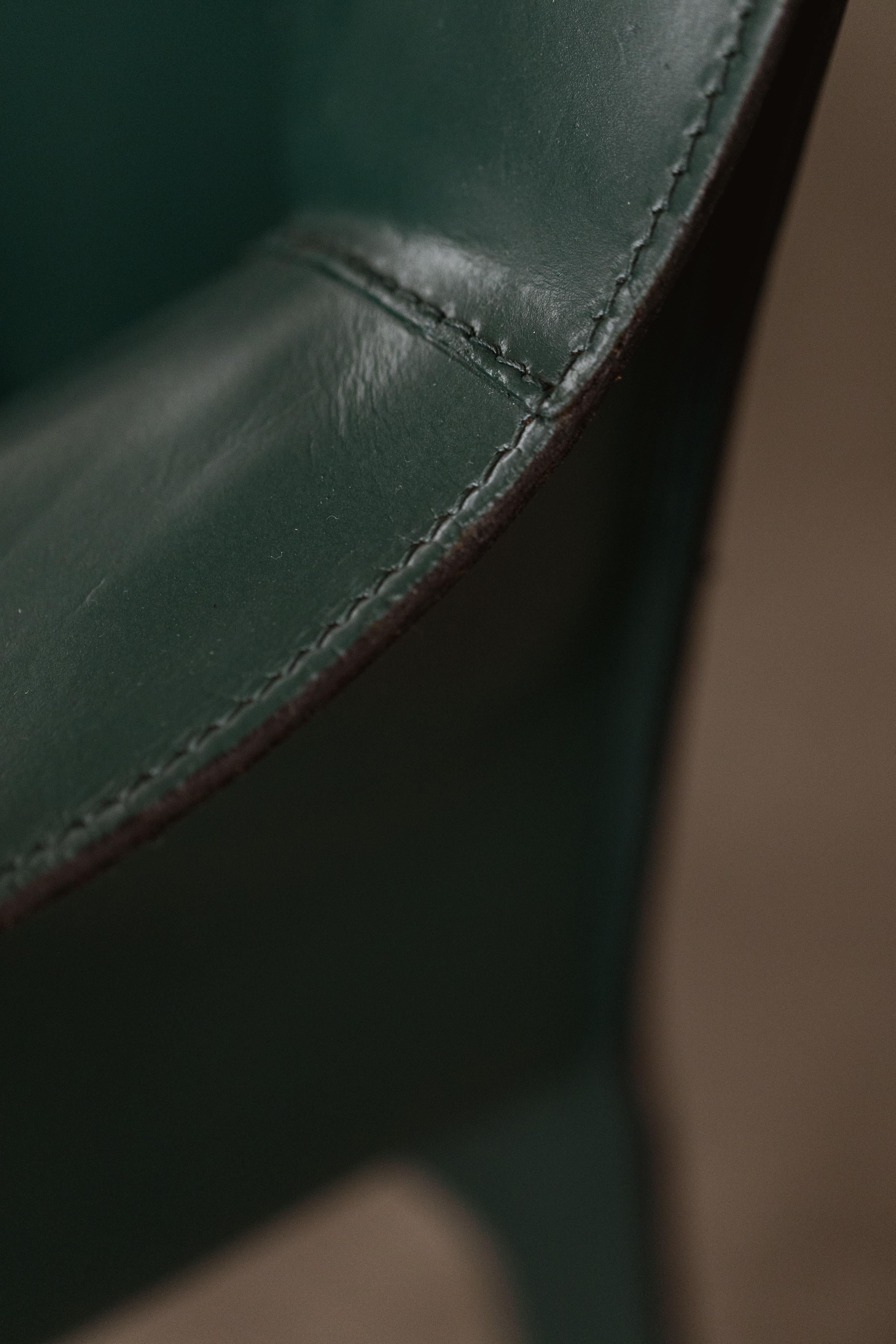 Mario Bellini „CAB 413 Stühle für Cassina, dunkelgrünes Leder, 1977, Set von 16 Stühlen im Angebot 4