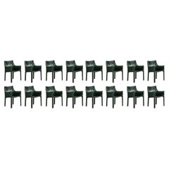 Sedie "CAB 413" di Mario Bellini per Cassina, pelle verde scuro, 1977, set di 16 pezzi