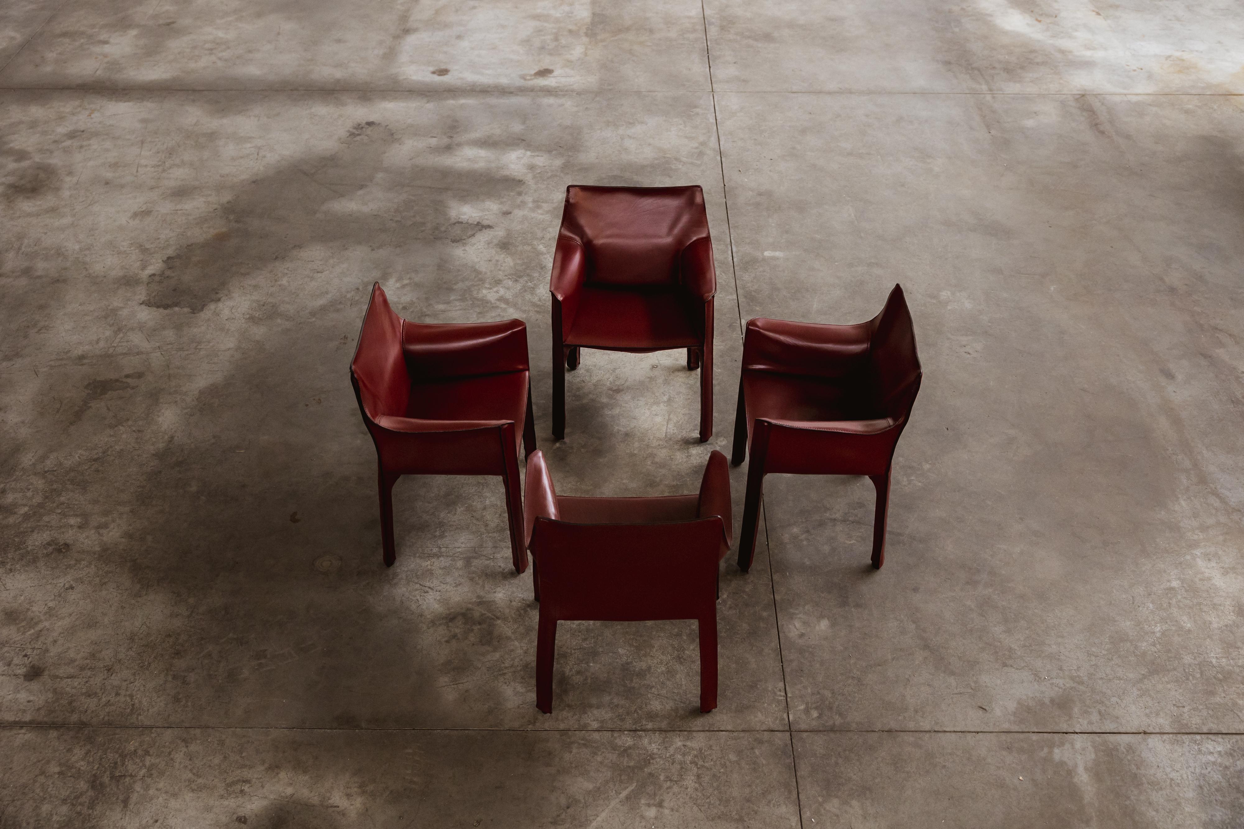 Mario Bellini pour Cassina, 1977, ensemble de 4 chaises de salle à manger CAB 413 en vente 8