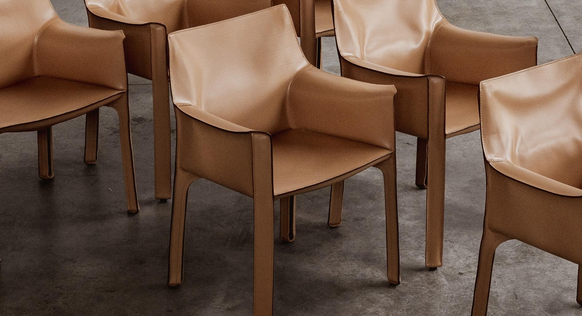 italien Mario Bellini pour Cassina, ensemble de 14 chaises CAB 413 en cuir naturel, 1977 en vente