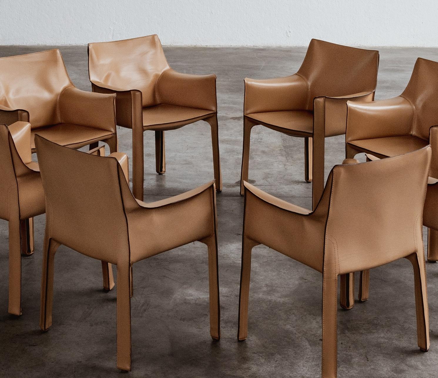 Fin du 20e siècle Mario Bellini pour Cassina, ensemble de 14 chaises CAB 413 en cuir naturel, 1977 en vente