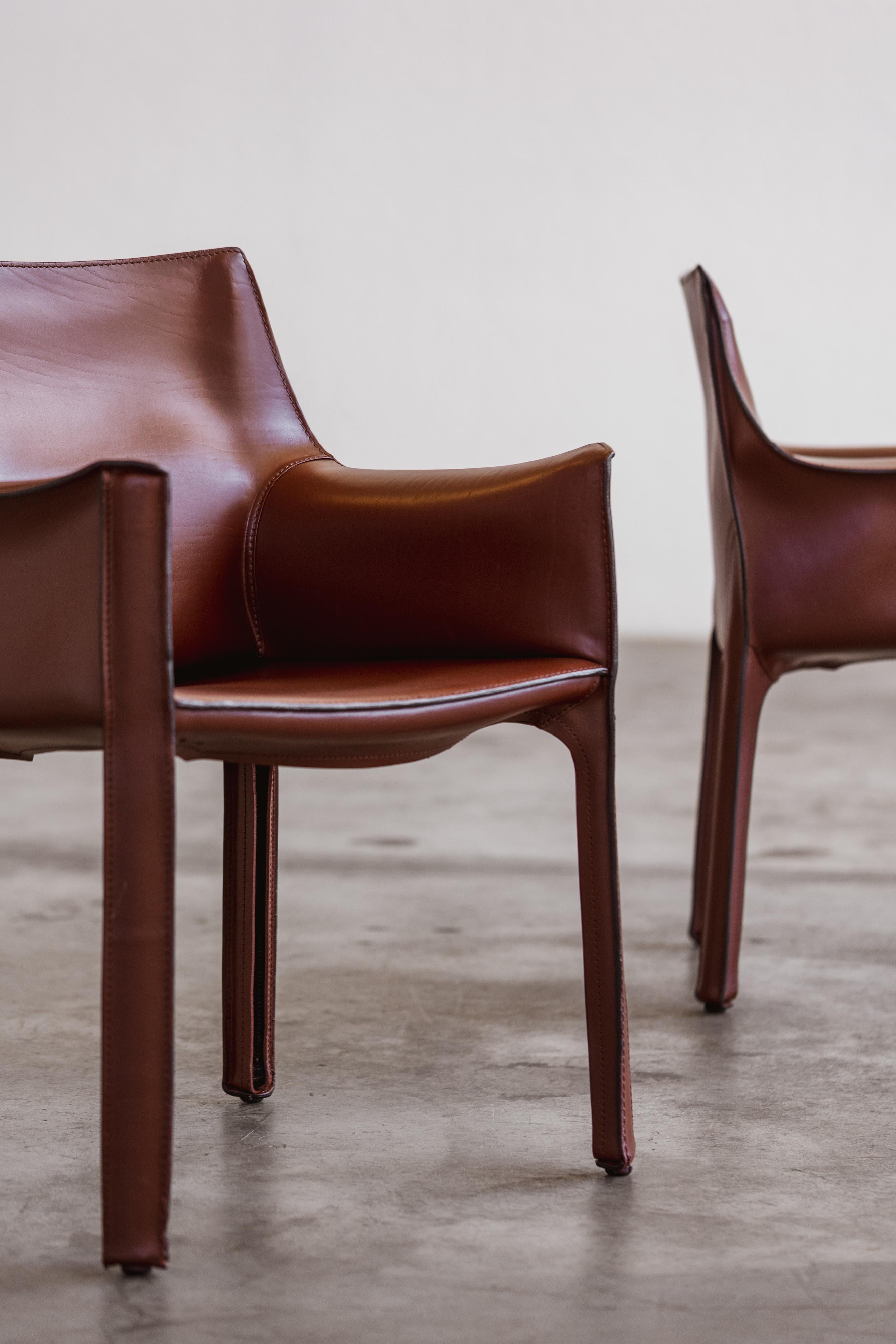 Mario Bellini “CAB 413” Chairs for Cassina, Russian Red Leather, 1977, Set of 6 en vente 3