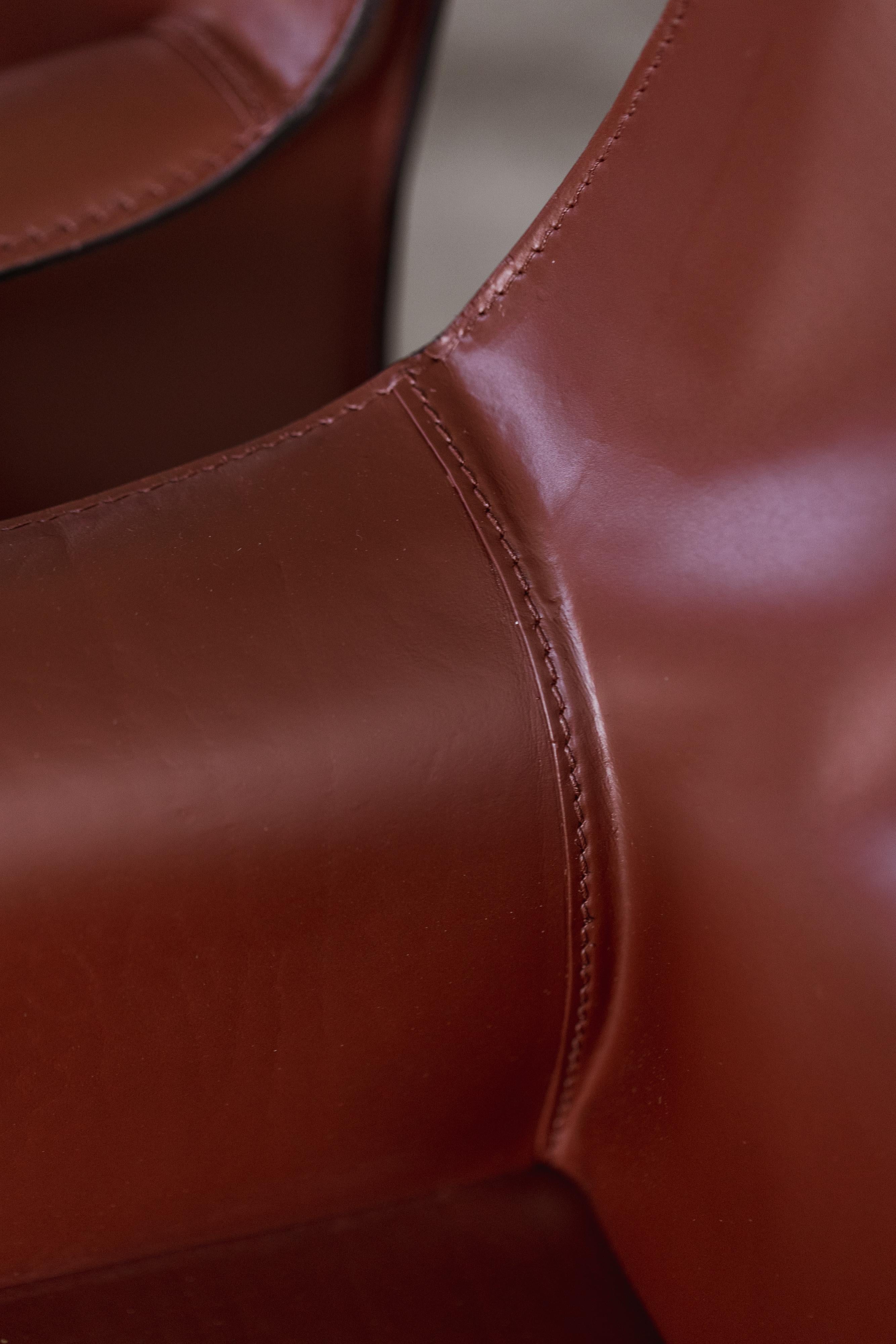 Mario Bellini “CAB 413” Chairs for Cassina, Russian Red Leather, 1977, Set of 6 en vente 4