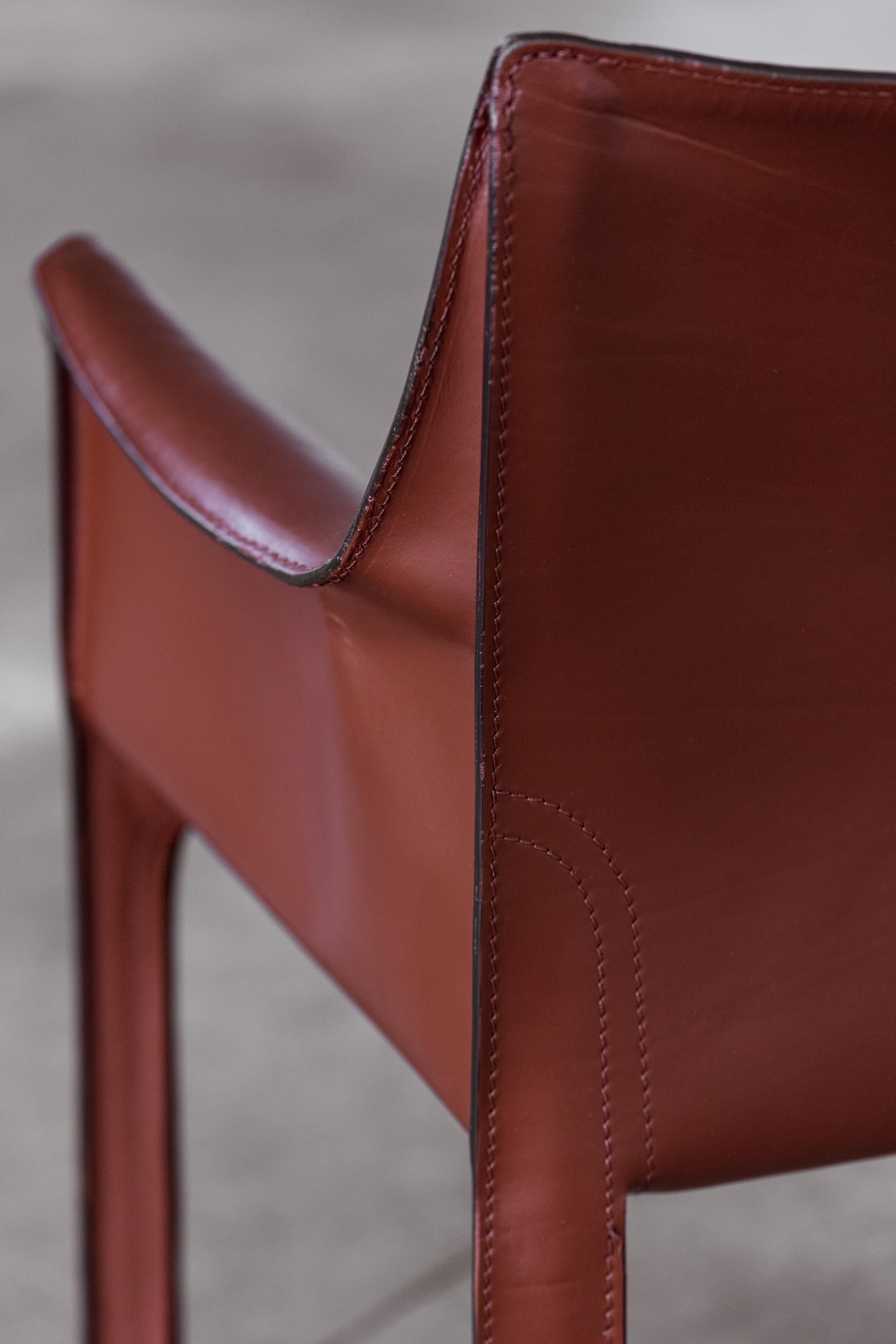 Fin du 20e siècle Mario Bellini “CAB 413” Chairs for Cassina, Russian Red Leather, 1977, Set of 6 en vente