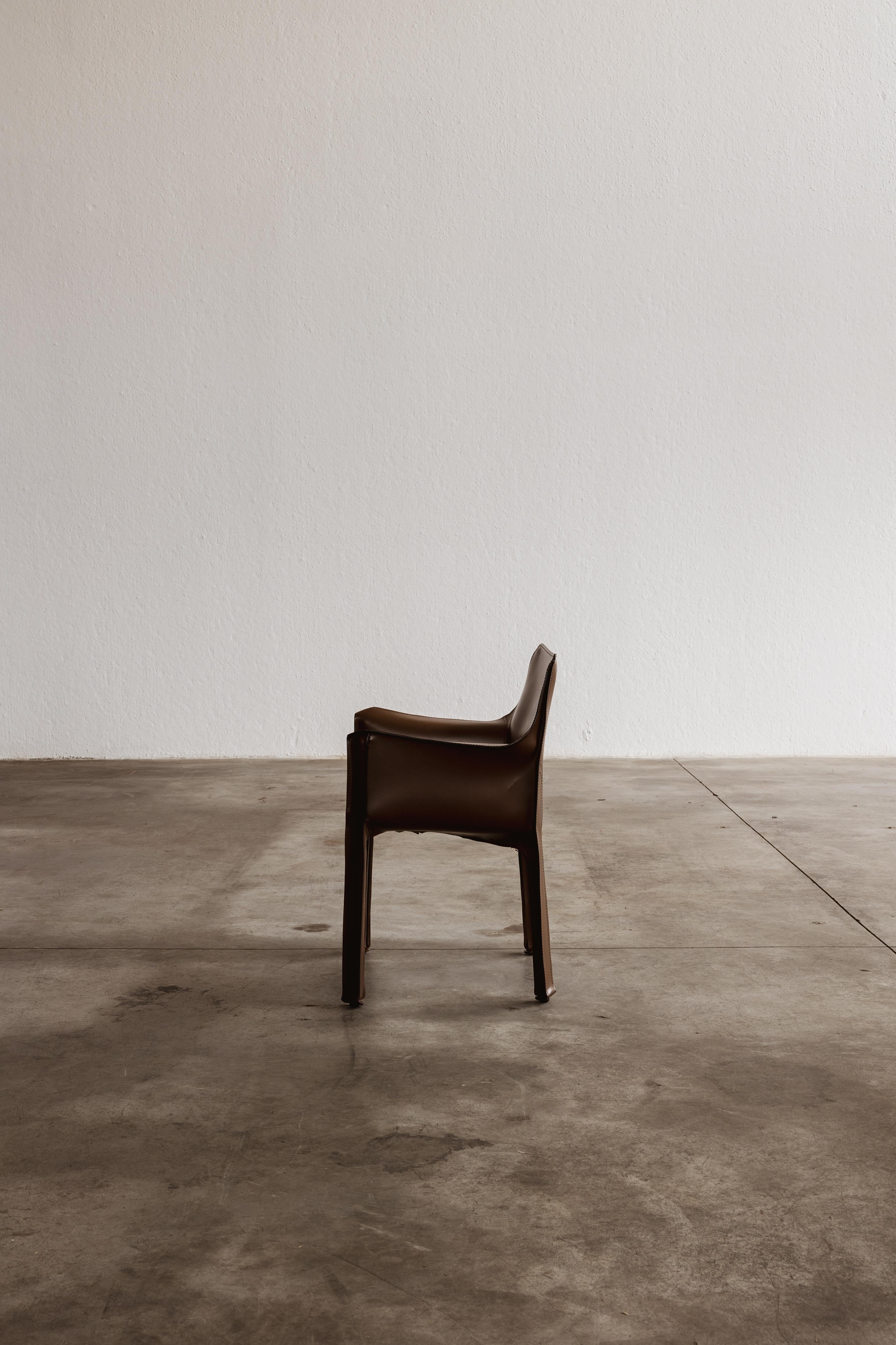 Mario Bellini „CAB 413 Stühle für Cassina, Tabakleder, 1977, Set von 10 Stühlen (Leder) im Angebot