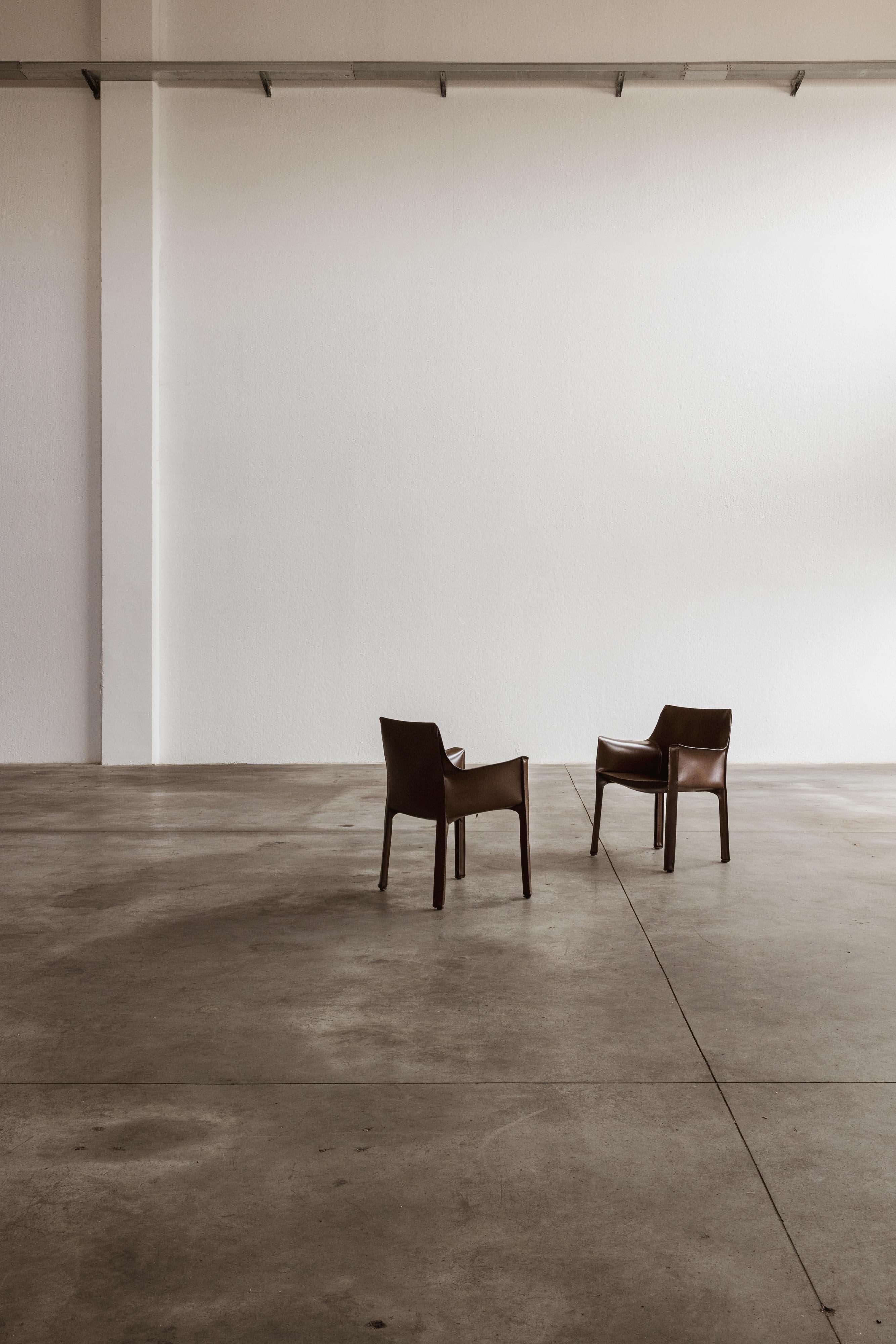 Mario Bellini pour Cassina, 1977, lot de 2 chaises de salle à manger CAB 413 Bon état - En vente à Lonigo, Veneto