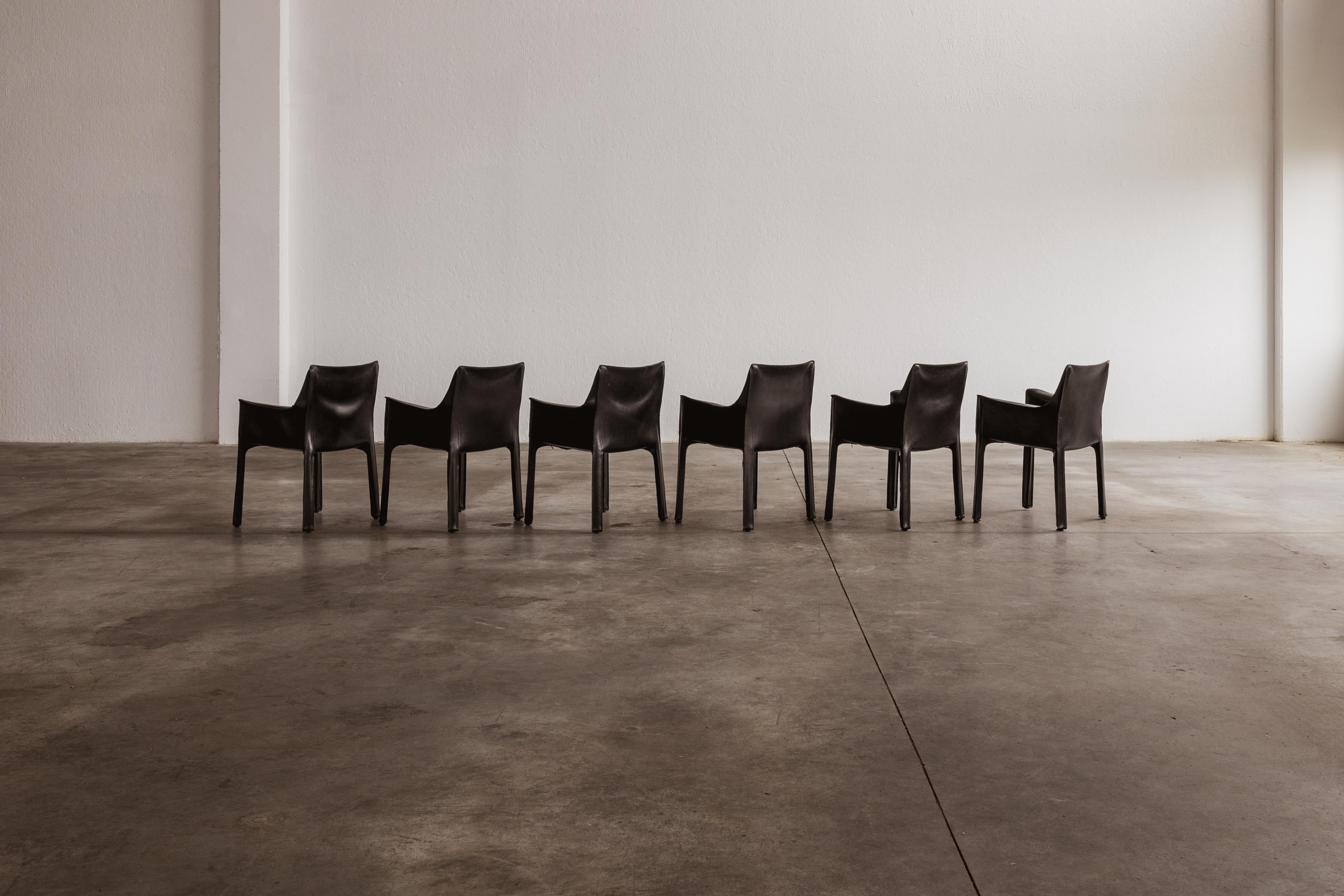 Chaises de salle à manger CAB 413 de Mario Bellini pour Cassina, 1977, lot de 6 en vente 1